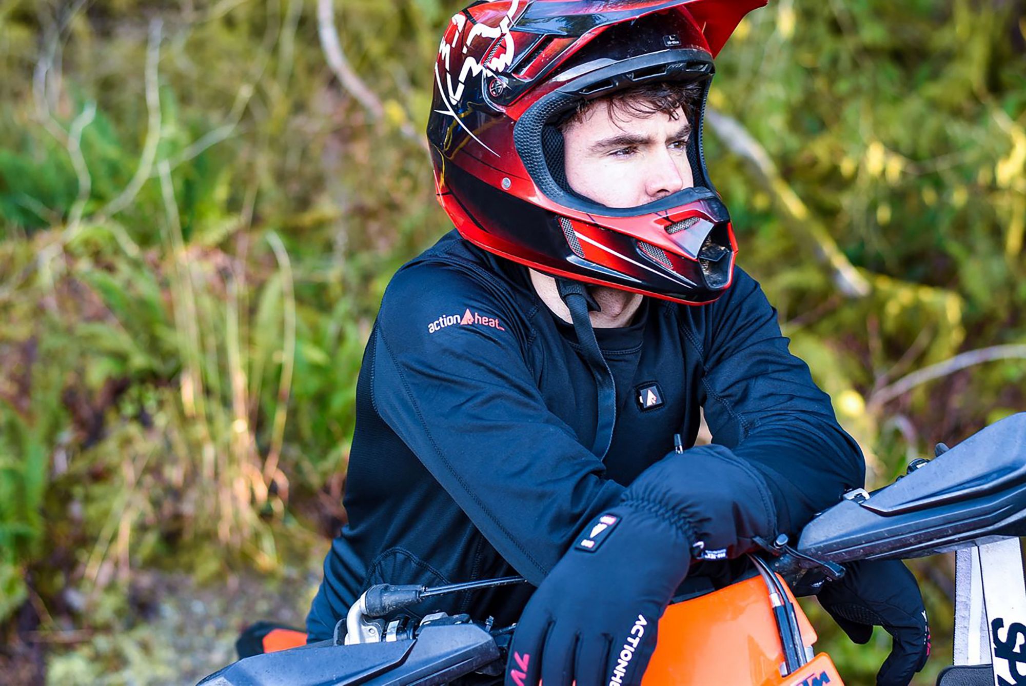 ActionHeat Men's 5V Battery Heated Baselayer Shirt product image