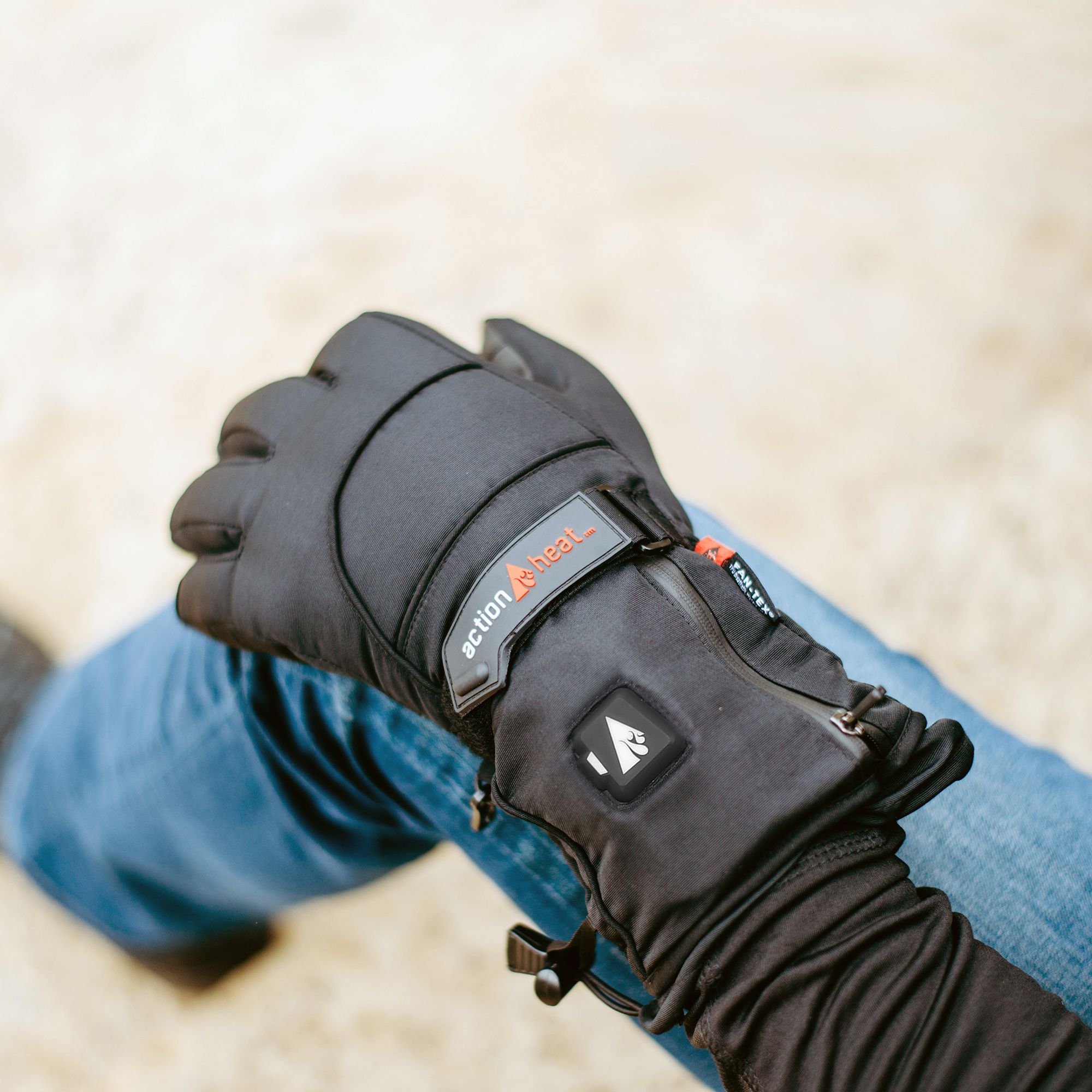 ActionHeat Men's 5V Premium Battery Heated Gloves product image