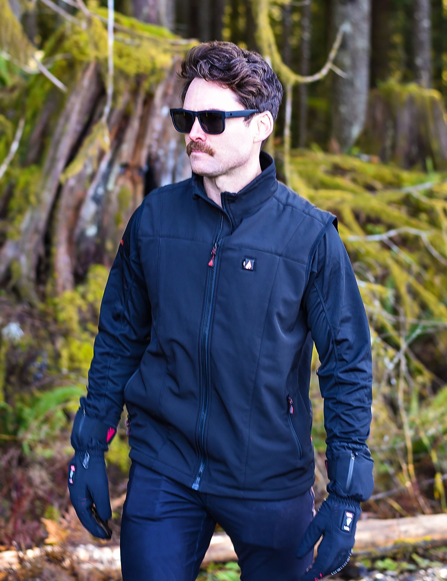 ActionHeat Men's 5V Battery Heated Softshell Vest product image