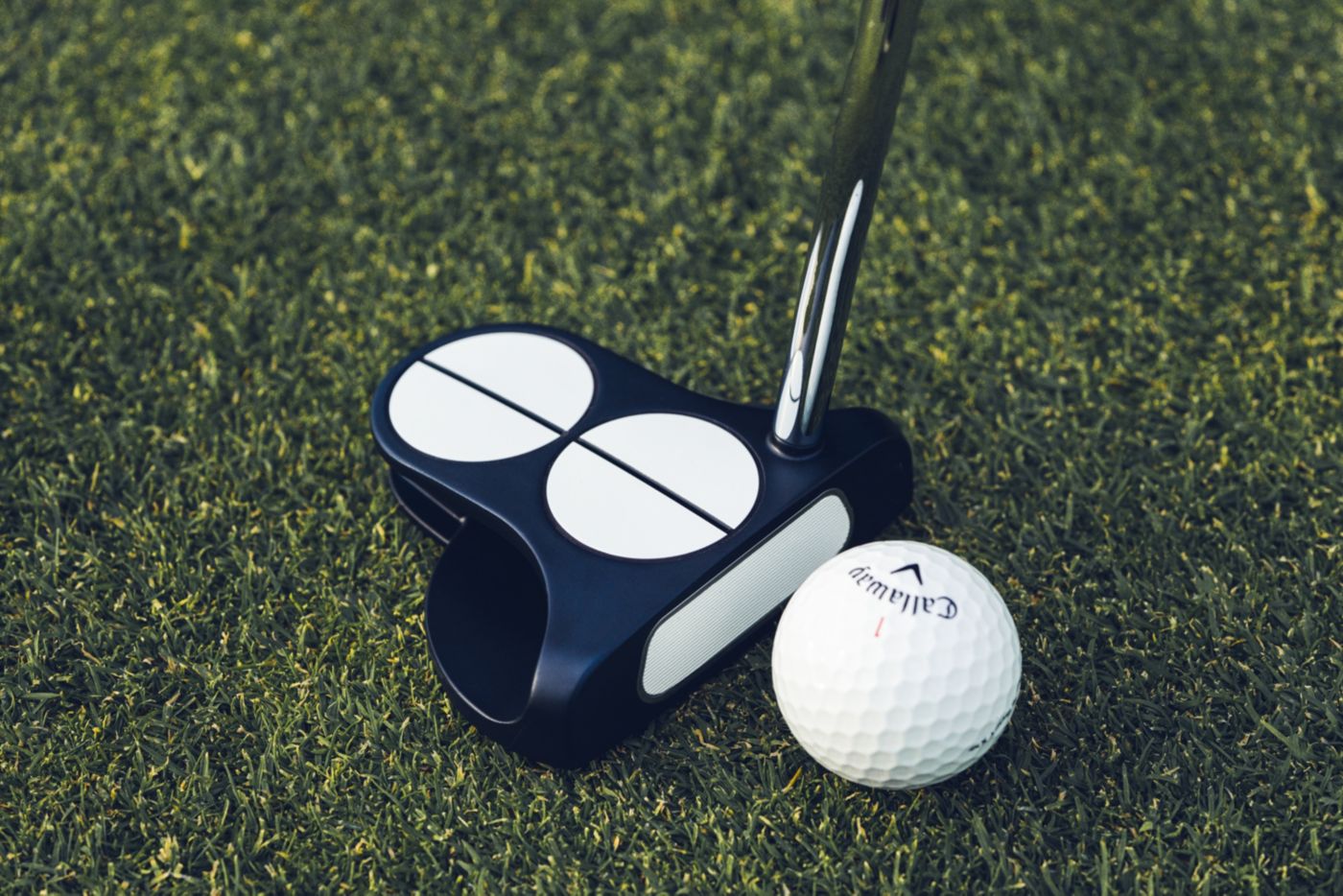 Store Odyssey 2 Ball Putter