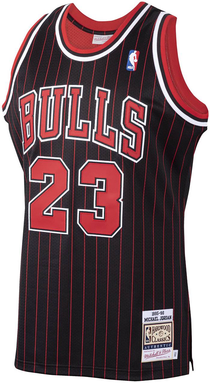 Mitchell & Ness Chicago Bulls Michael Jordan #23 NBA Jersey Prem Gold