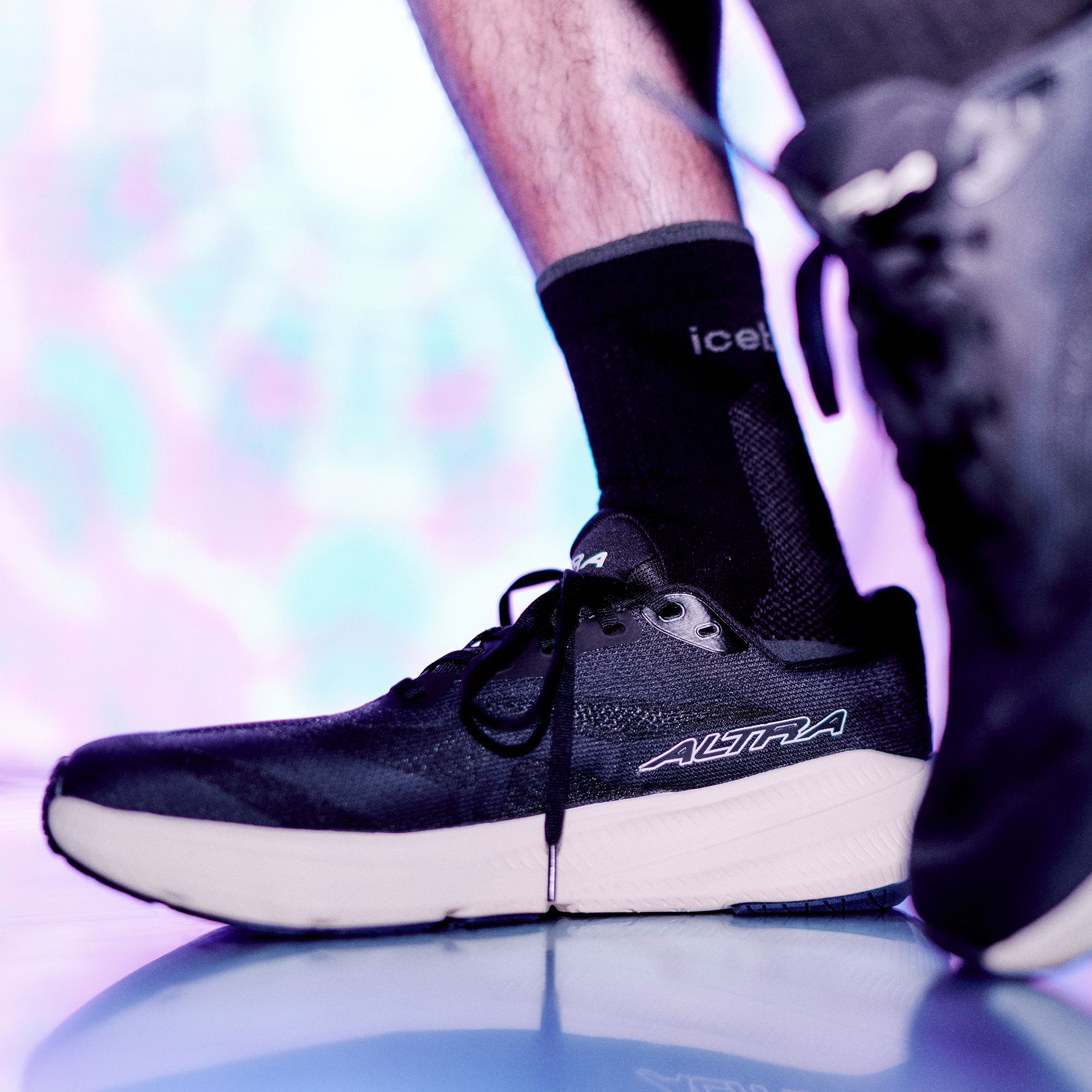 Altra Men's Experience Flow 3 Running Shoes product image