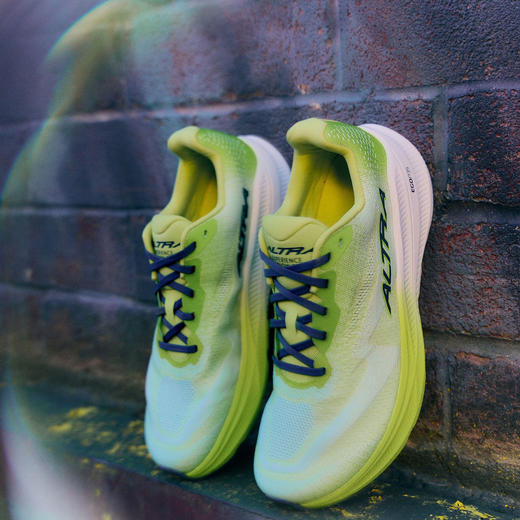 Altra Men's Experience Flow 3 Running Shoes product image