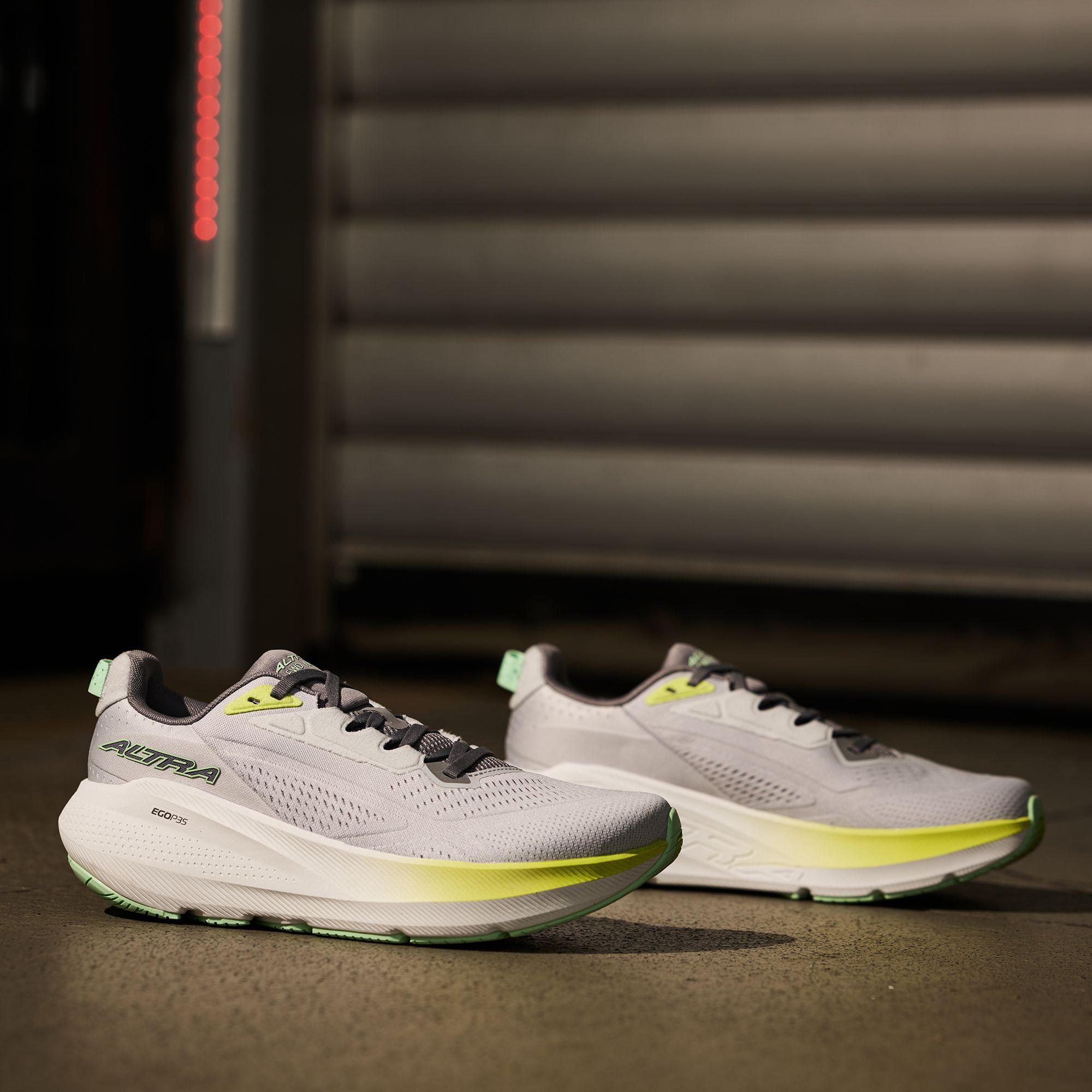 Altra Women's FWD VIA 2 Road Running Shoes product image