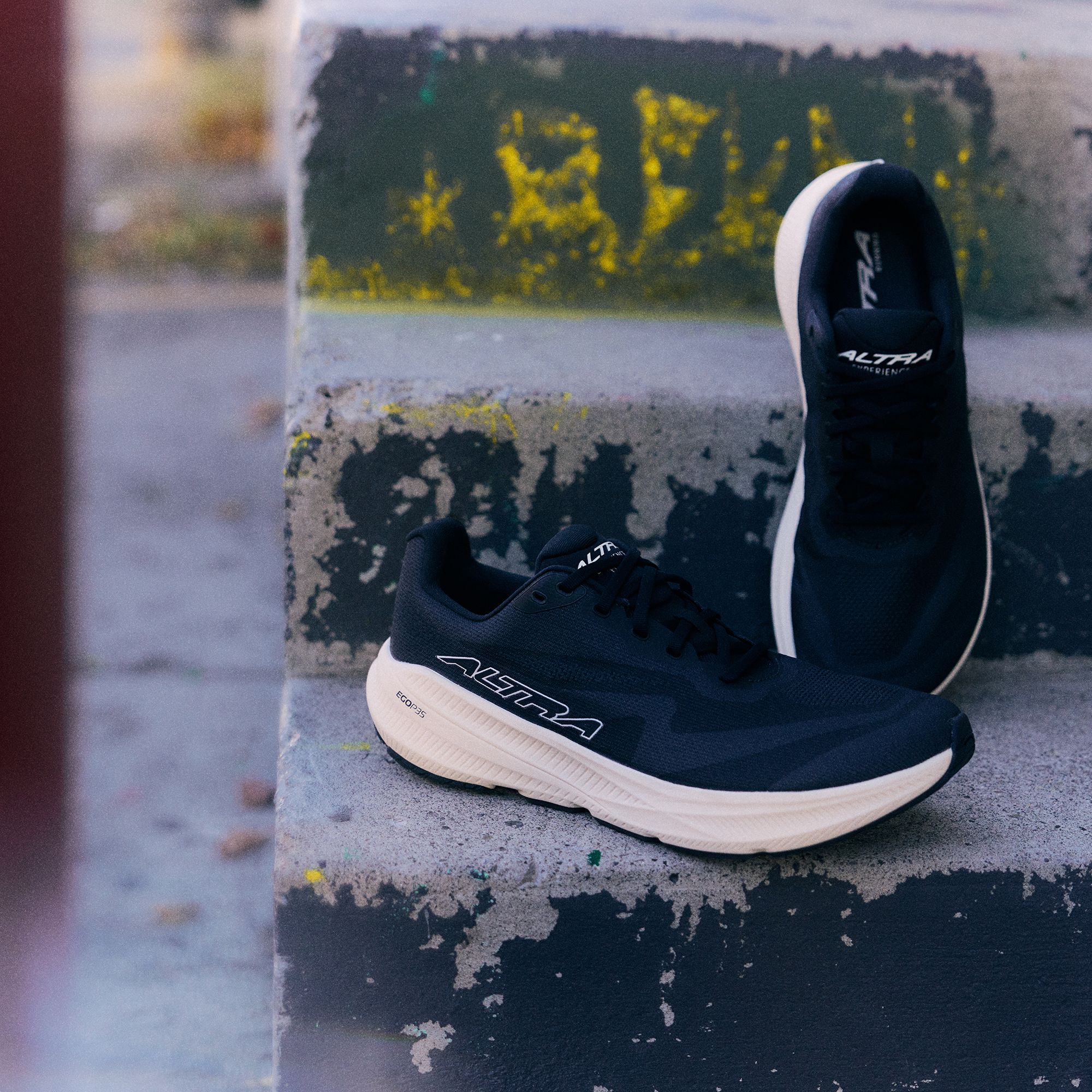 Altra Women's Experience Flow 3 Running Shoes product image