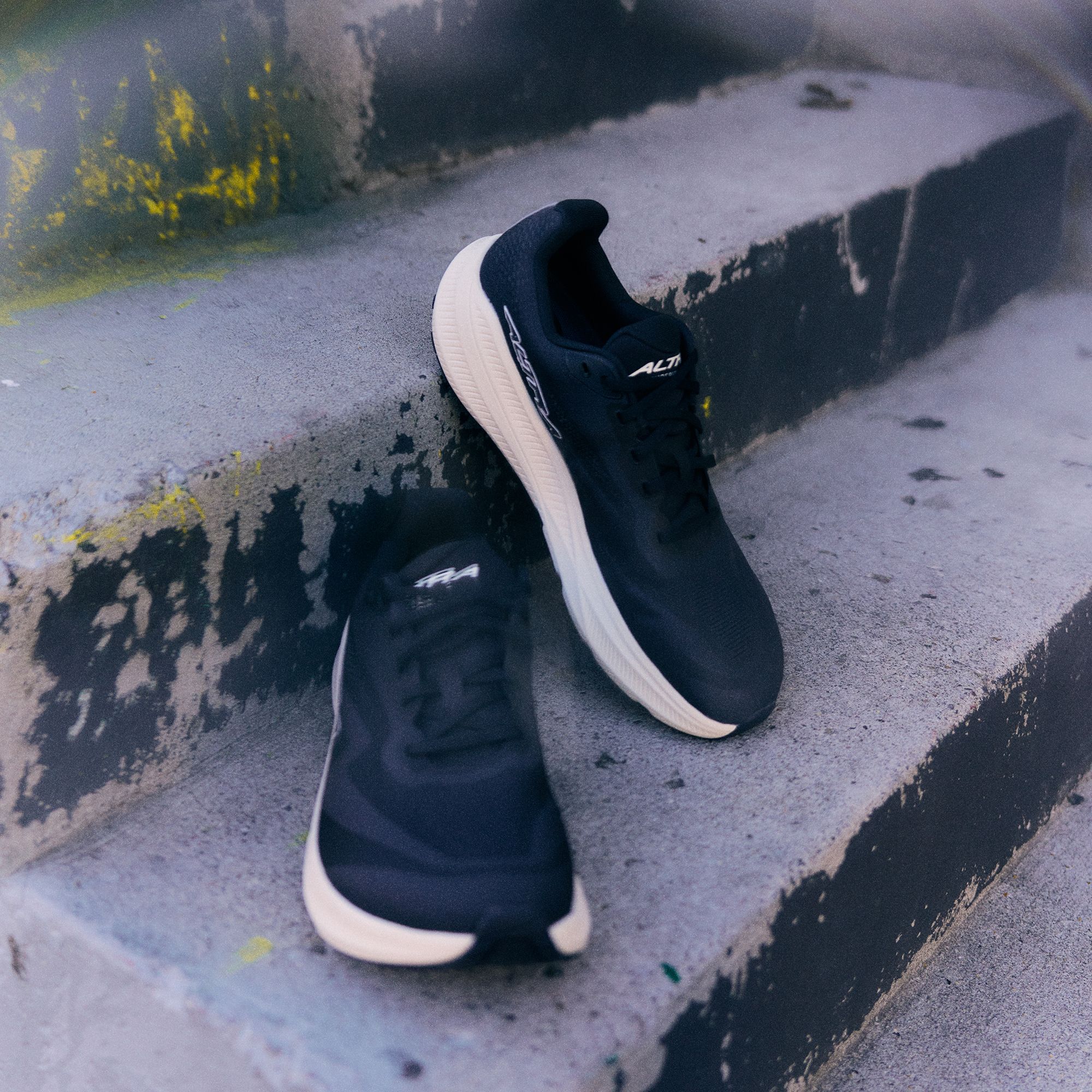 Altra Women's Experience Flow 3 Running Shoes product image