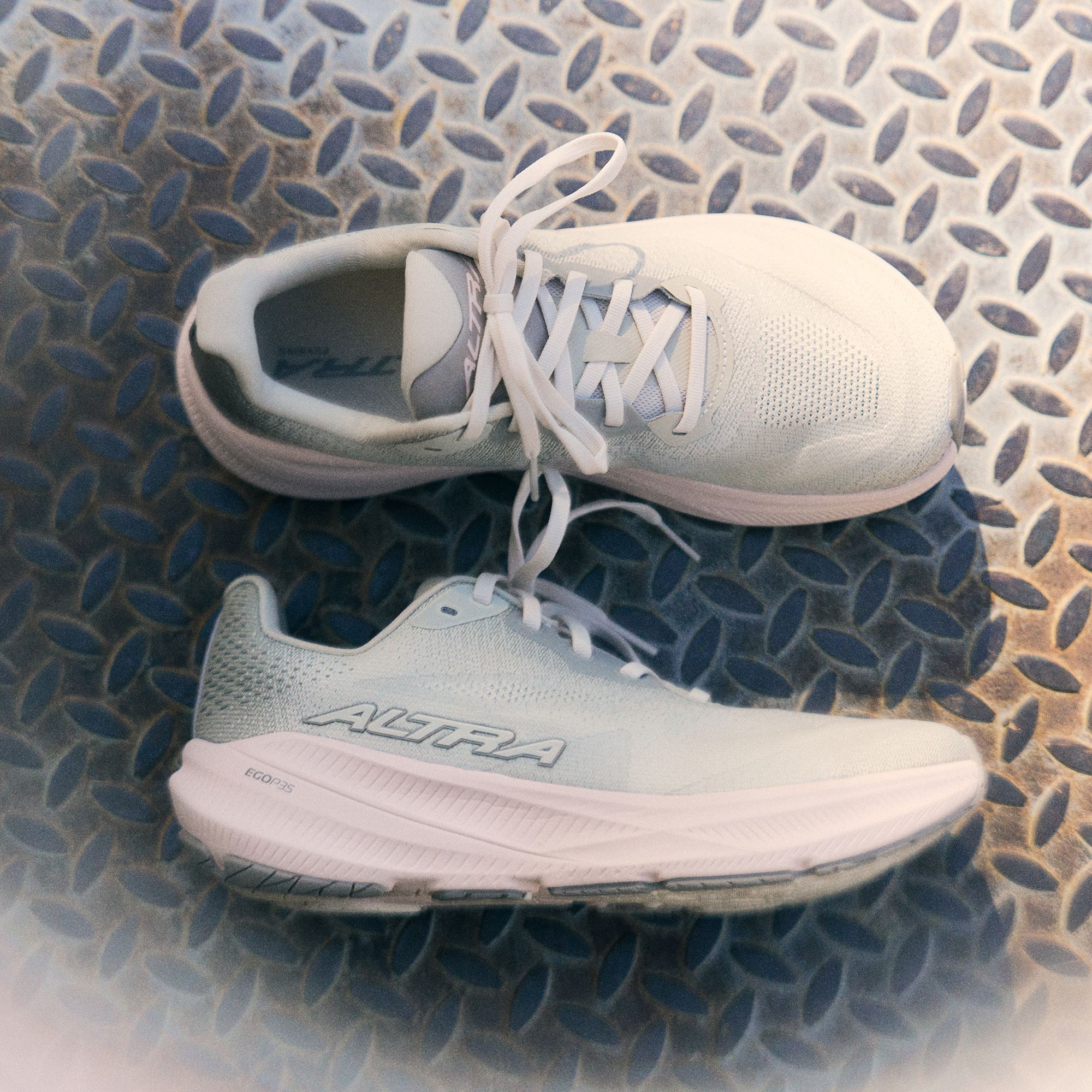 Altra Women's Experience Flow 3 Running Shoes product image