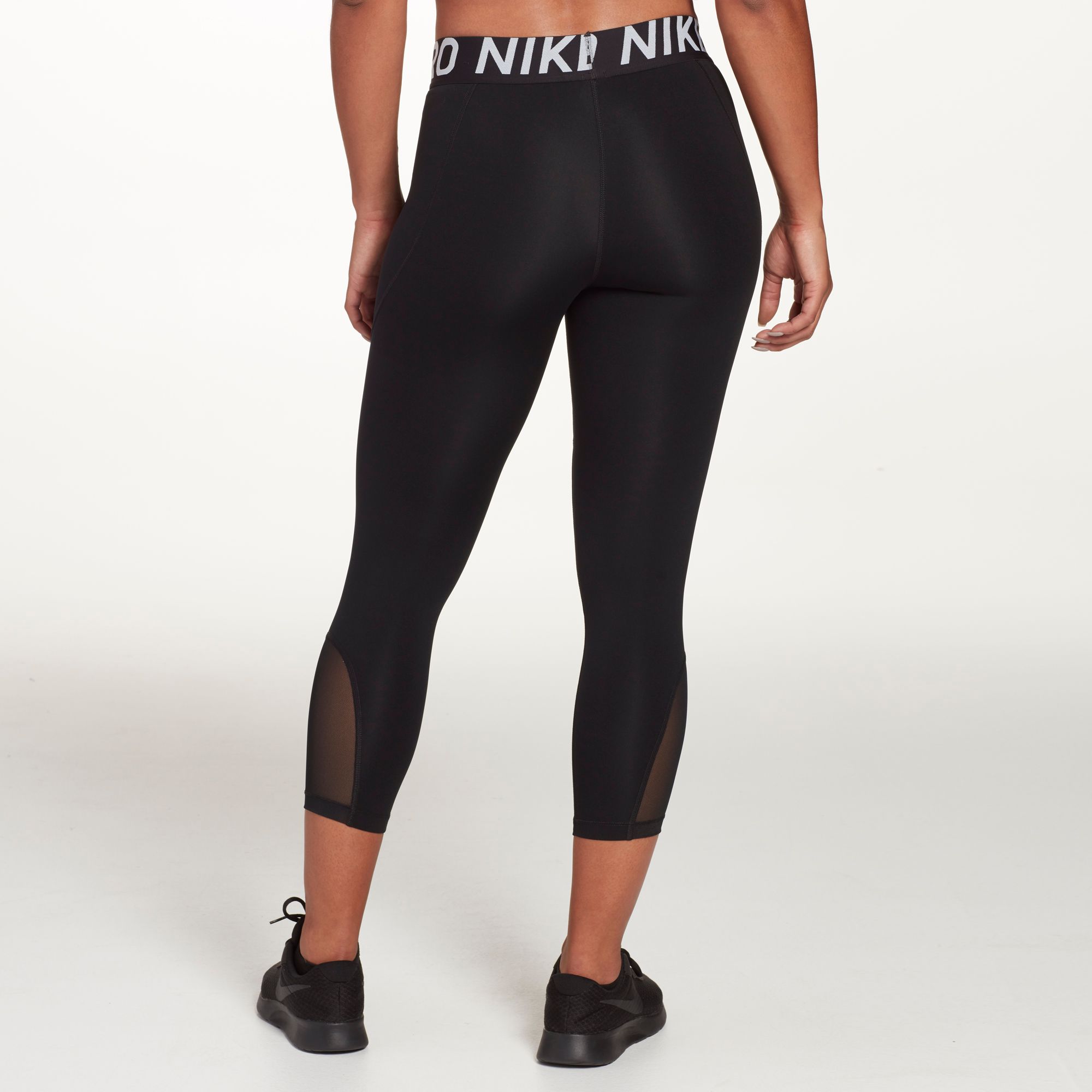 nike pro women's crops