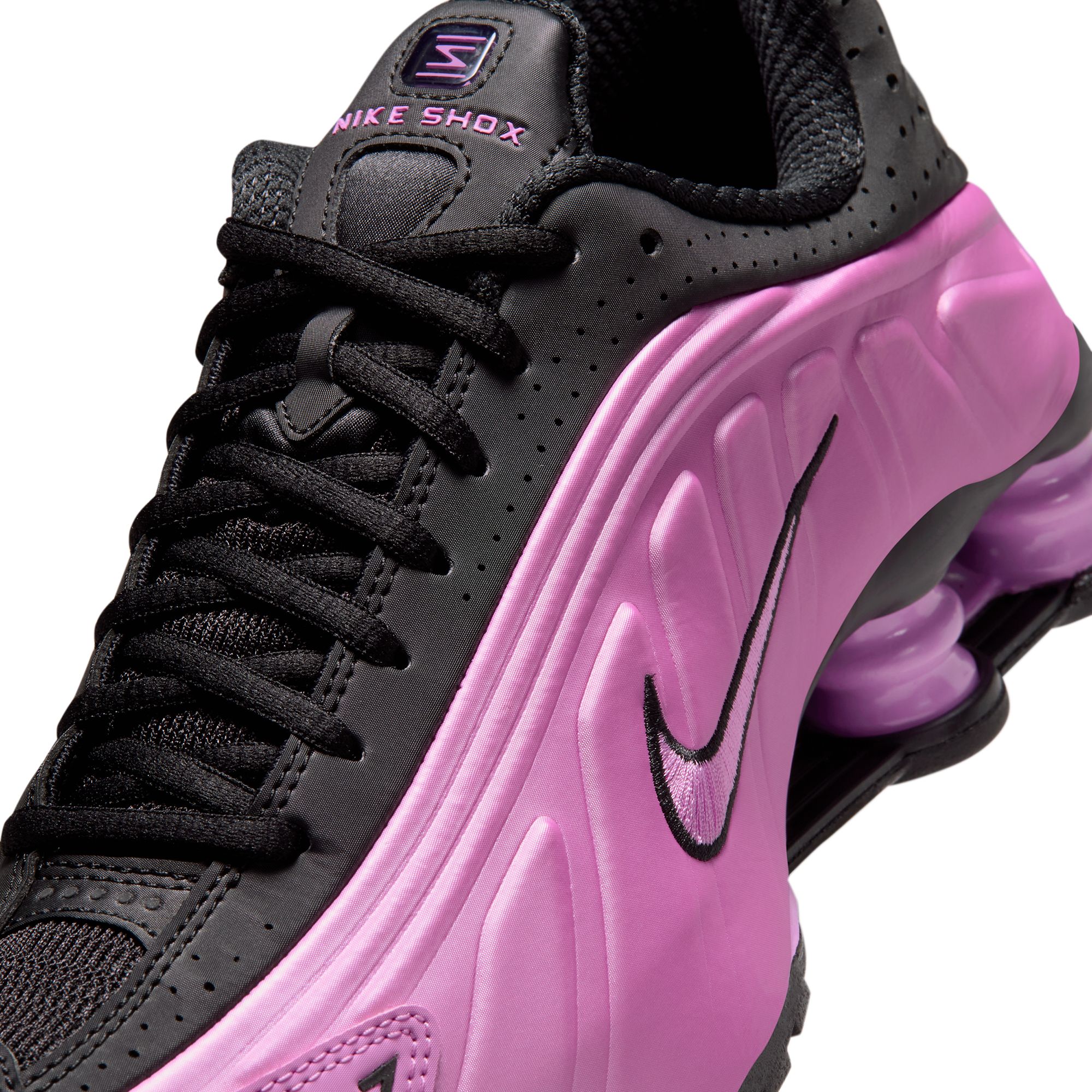 Nike Women's Shox R4 Shoes product image
