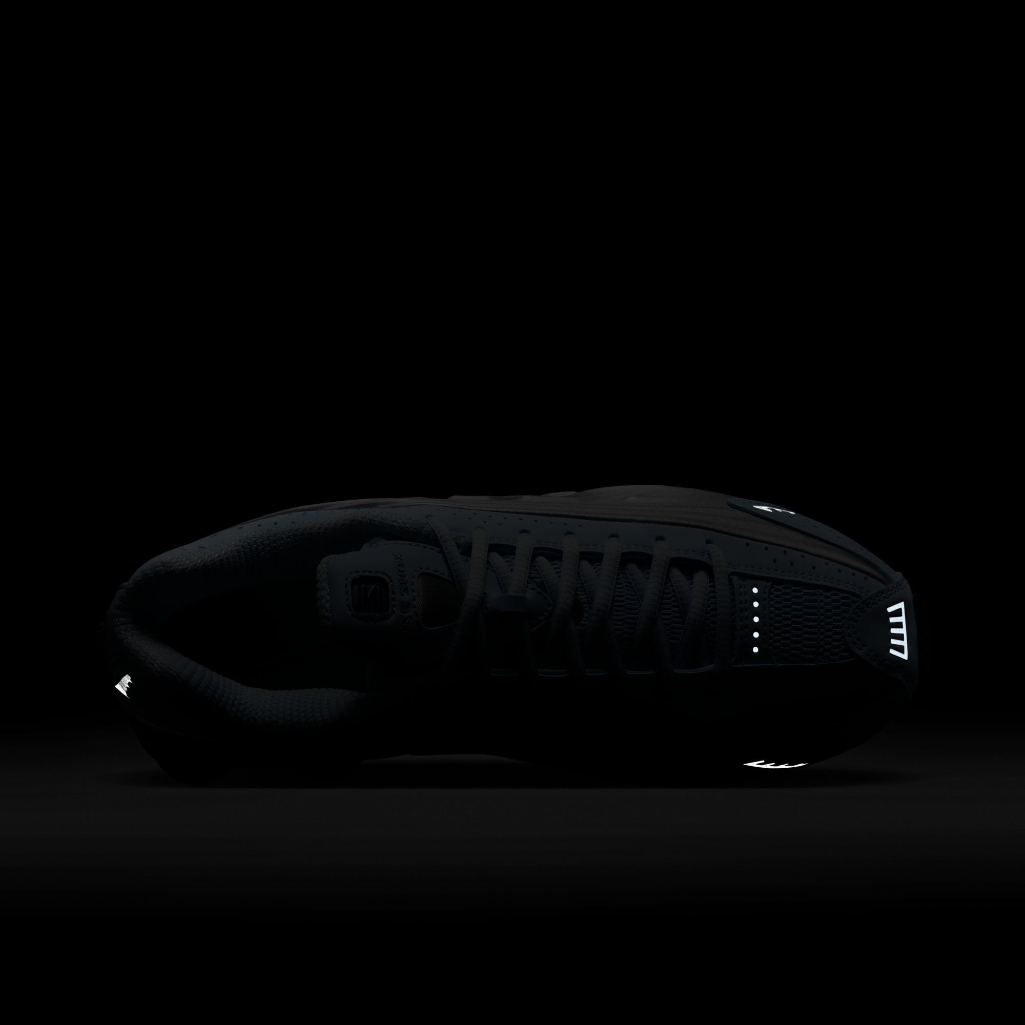 Nike Women's Shox R4 Shoes product image