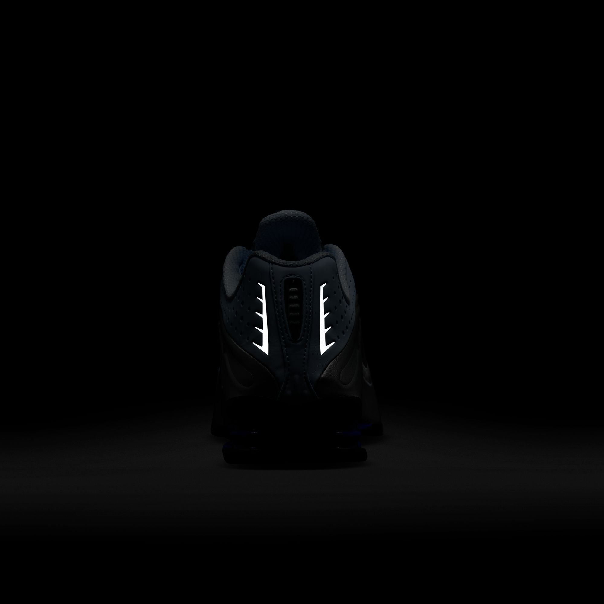 Nike Women's Shox R4 Shoes product image