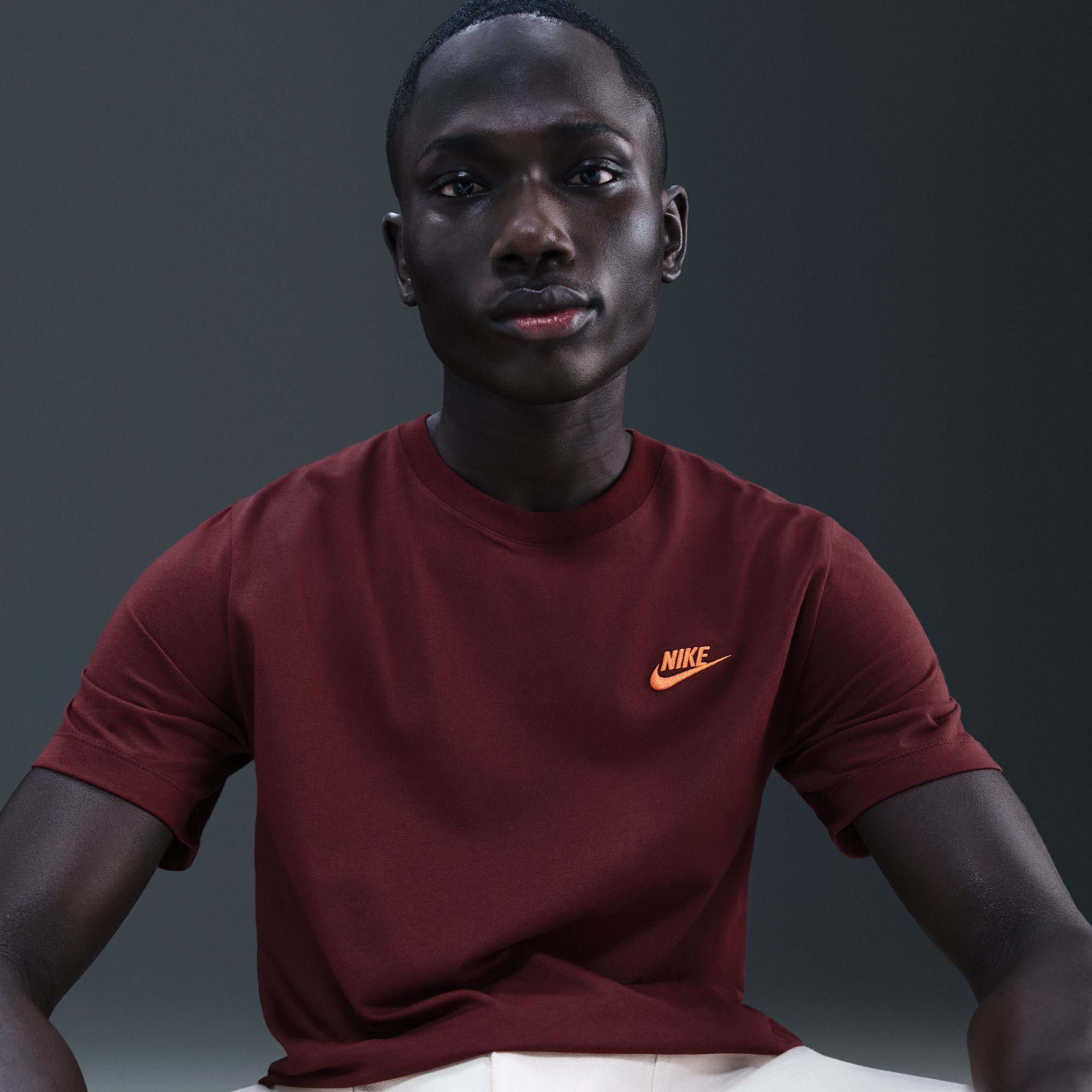 Nike Men's Sportswear Club T-Shirt product image