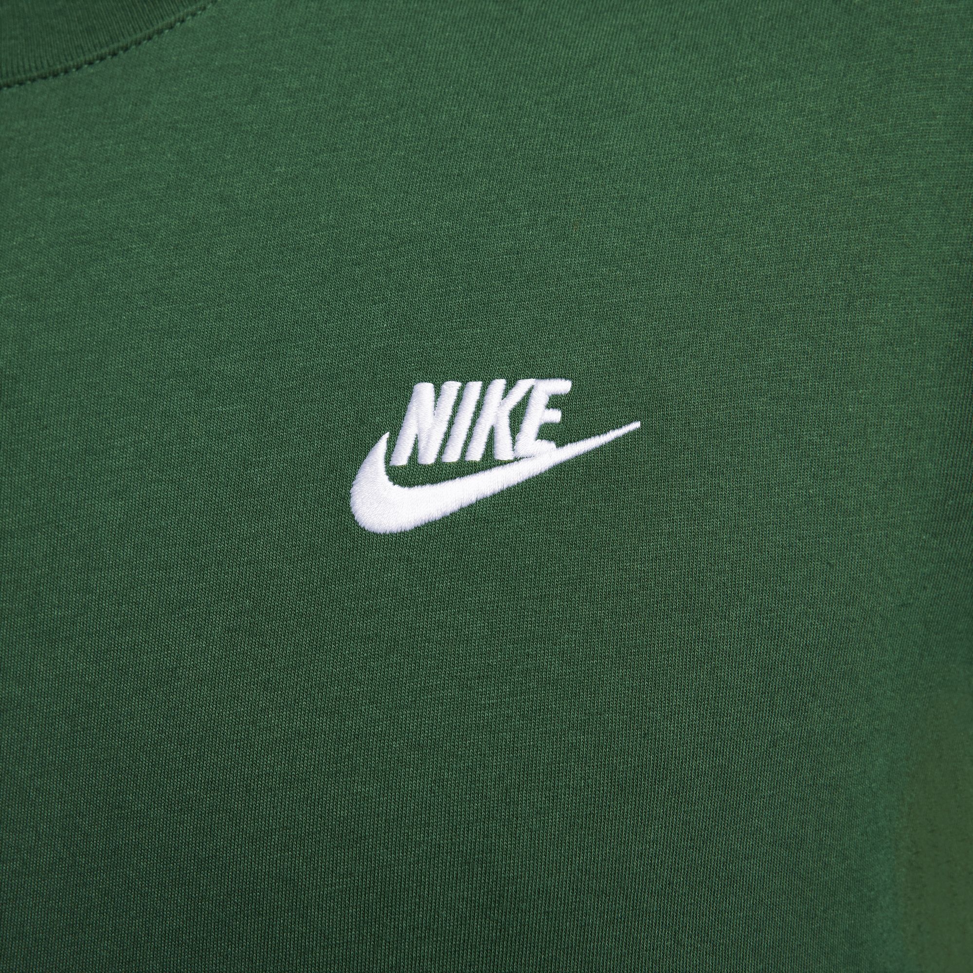 Nike Men's Sportswear Club T-Shirt product image