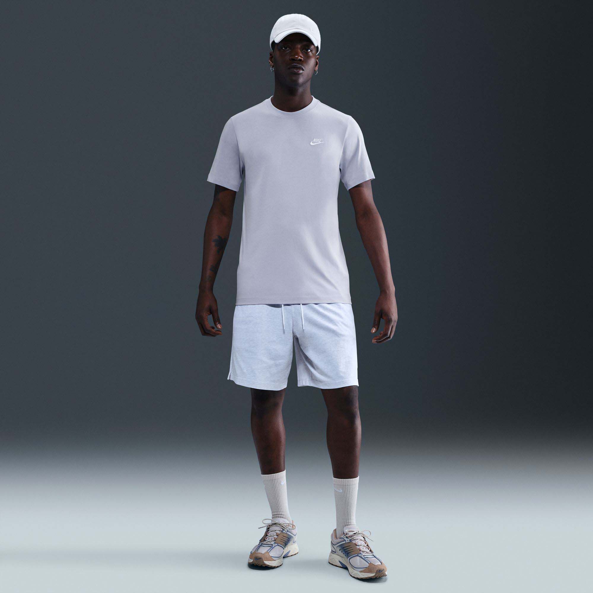 Nike Men's Sportswear Club T-Shirt product image