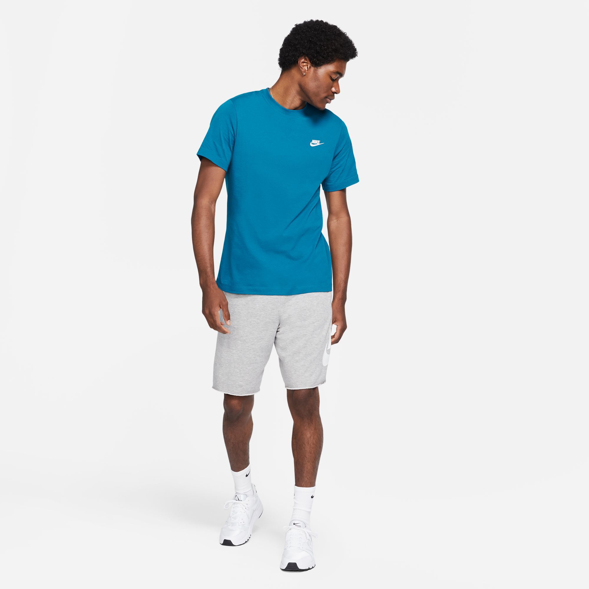 Nike Men's Sportswear Club T-Shirt product image