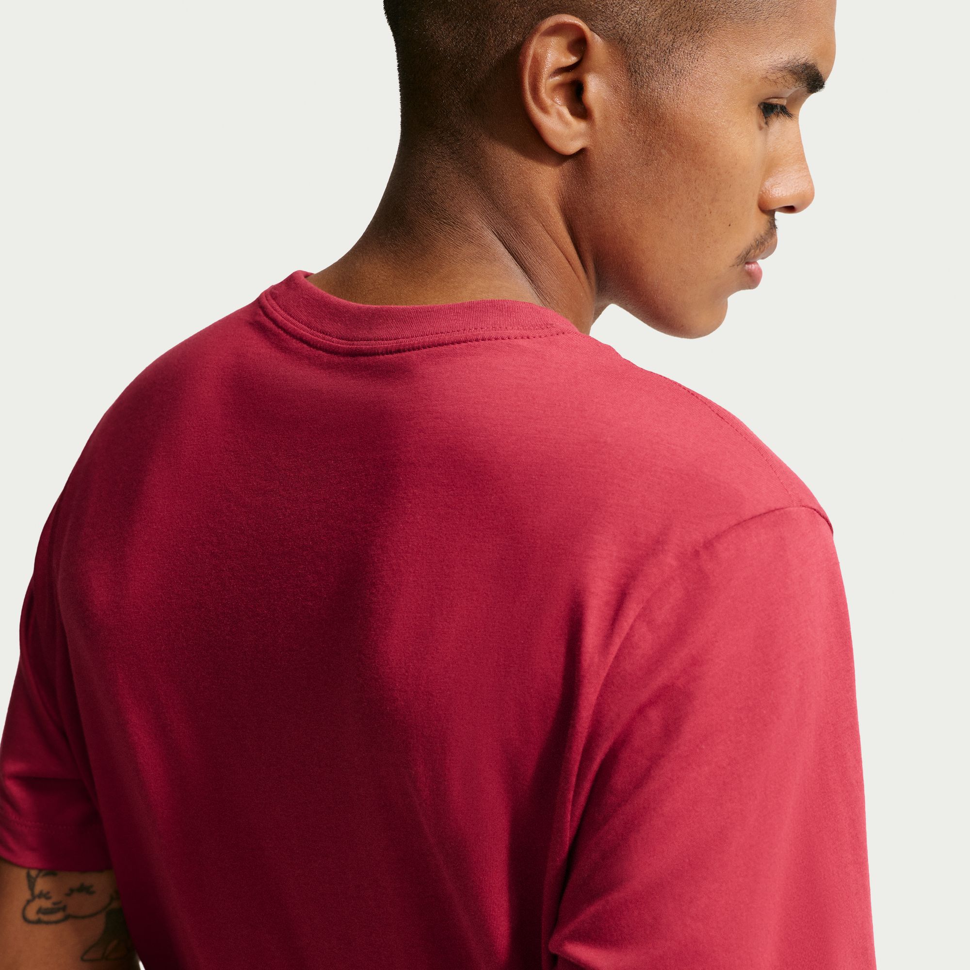 Nike Men's Sportswear Club T-Shirt product image