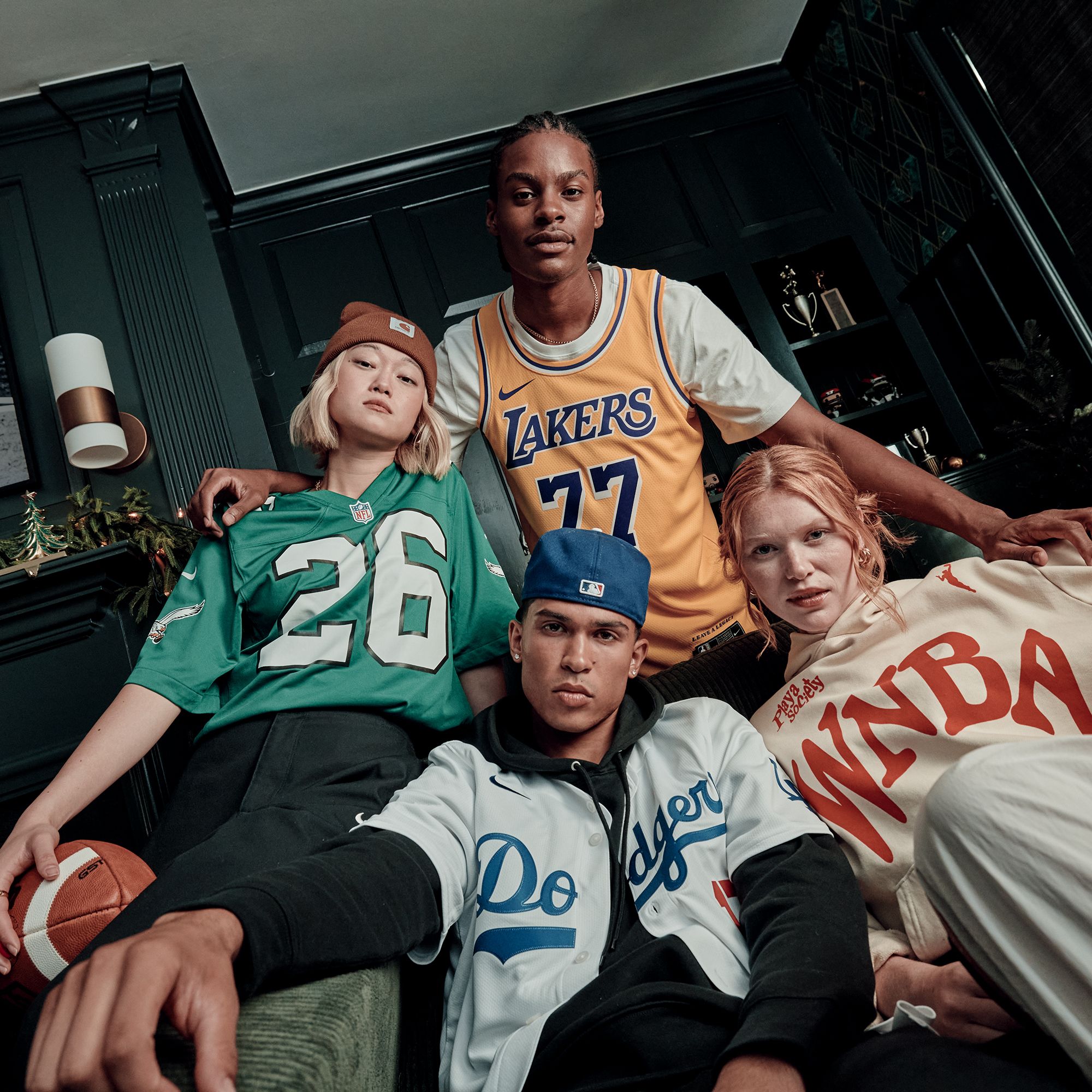 Nike Men's Sportswear Club T-Shirt product image