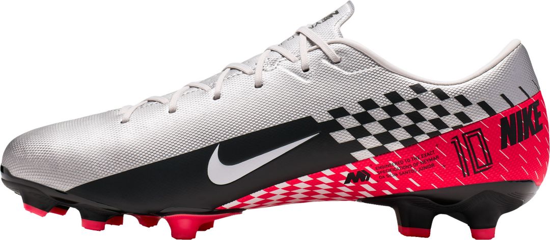 neymar silver boots