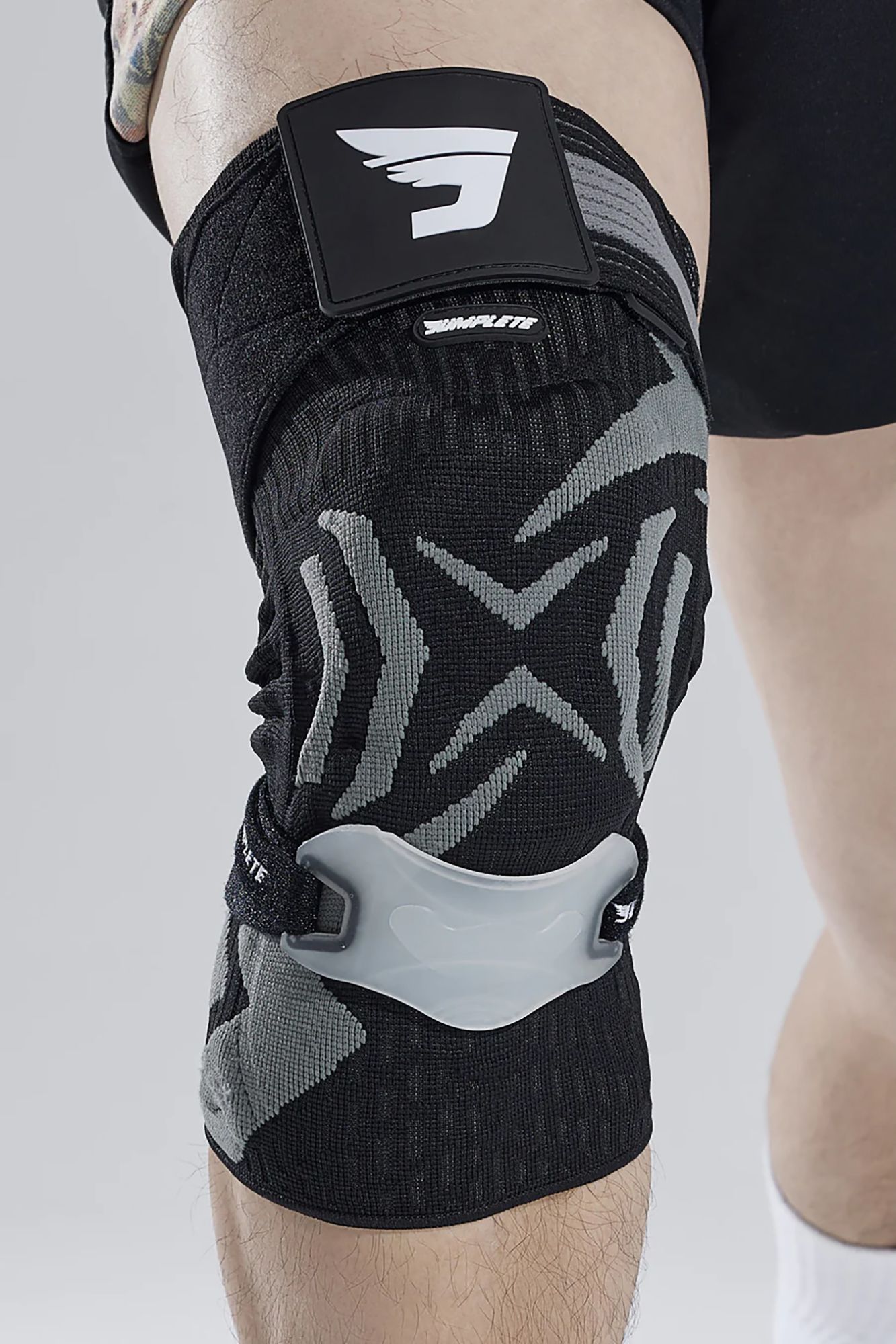 Jumplete Attakk Knee Support 2.0 product image