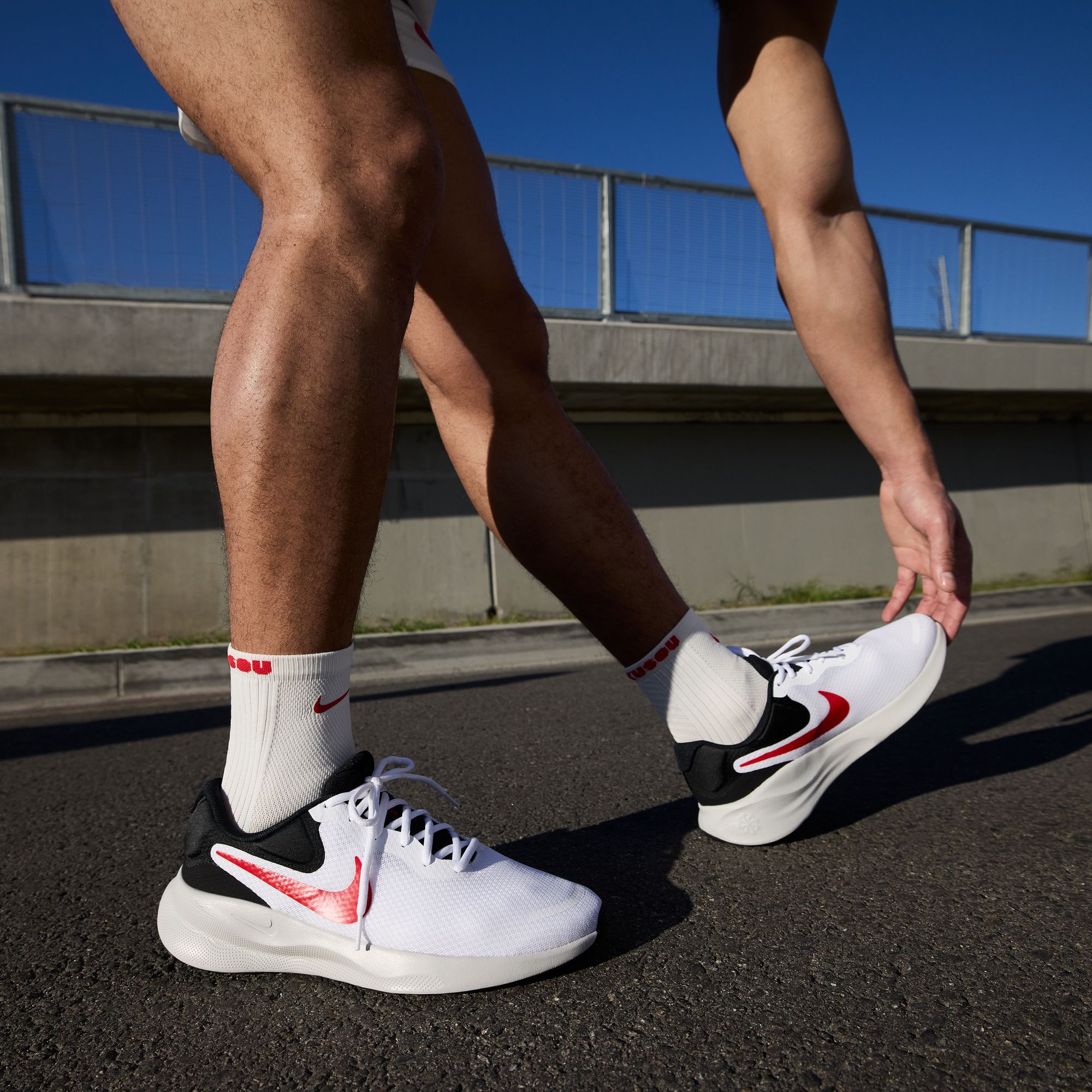 Nike Men's Revolution 7 Running Shoes product image