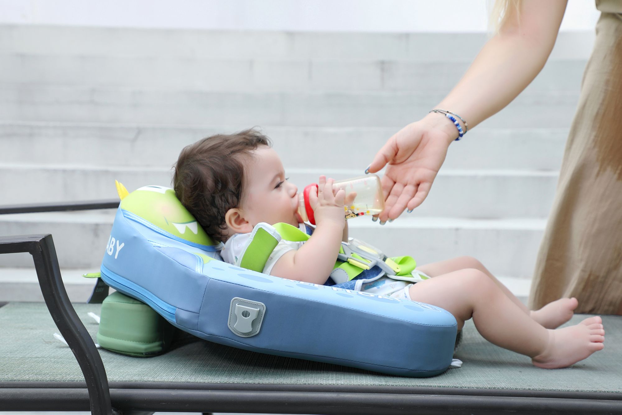 Mambobaby Sunny Navigator Baby Pool Float product image