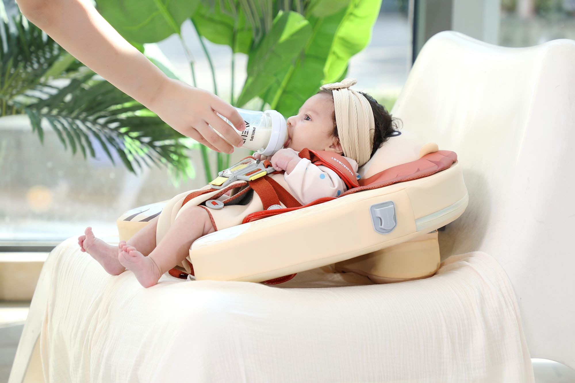 Mambobaby Innovative Explorer Baby Pool Float product image