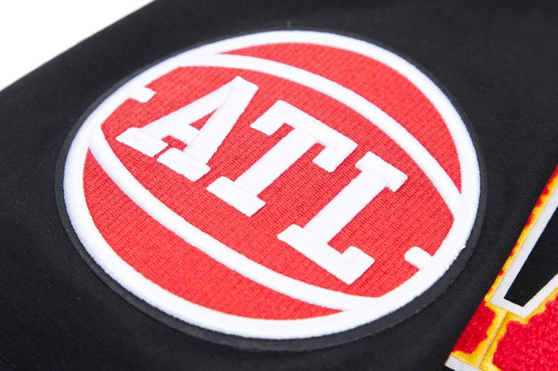 Pro Standard Men's Atlanta Hawks Black Classic Chenille T-Shirt product image