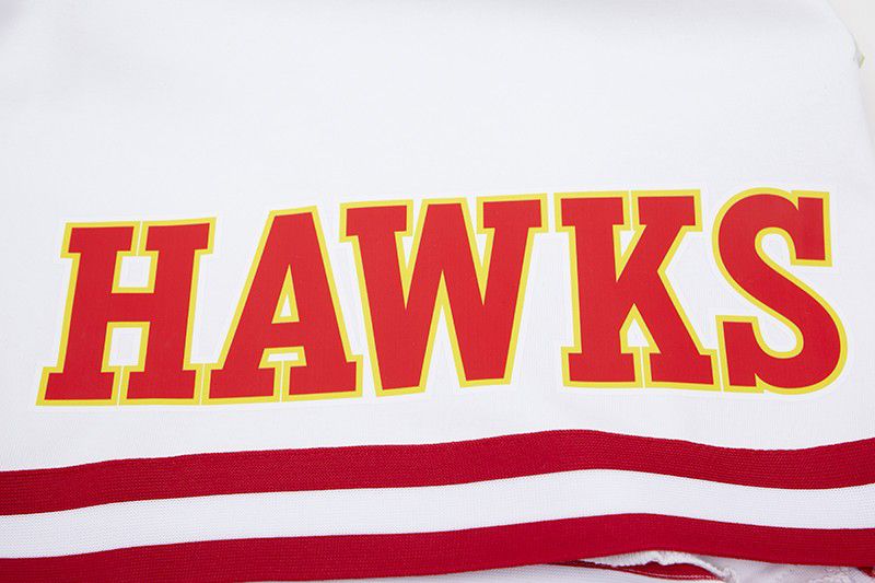 Pro Standard Men's Atlanta Hawks White Classic Chenille Shorts product image
