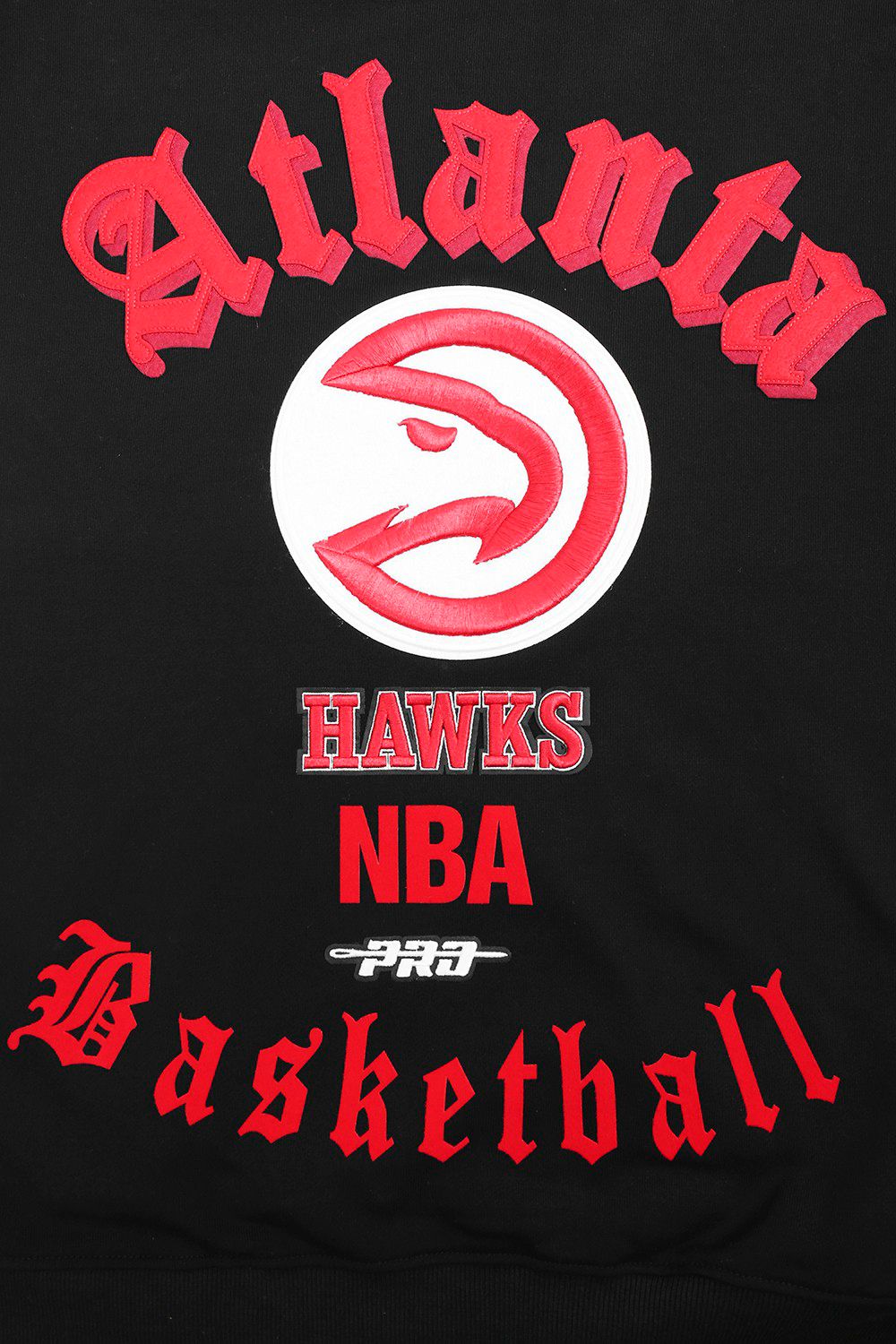 Pro Standard Men's Atlanta Hawks Black Old English Fleece Crewneck Sweatshirt product image