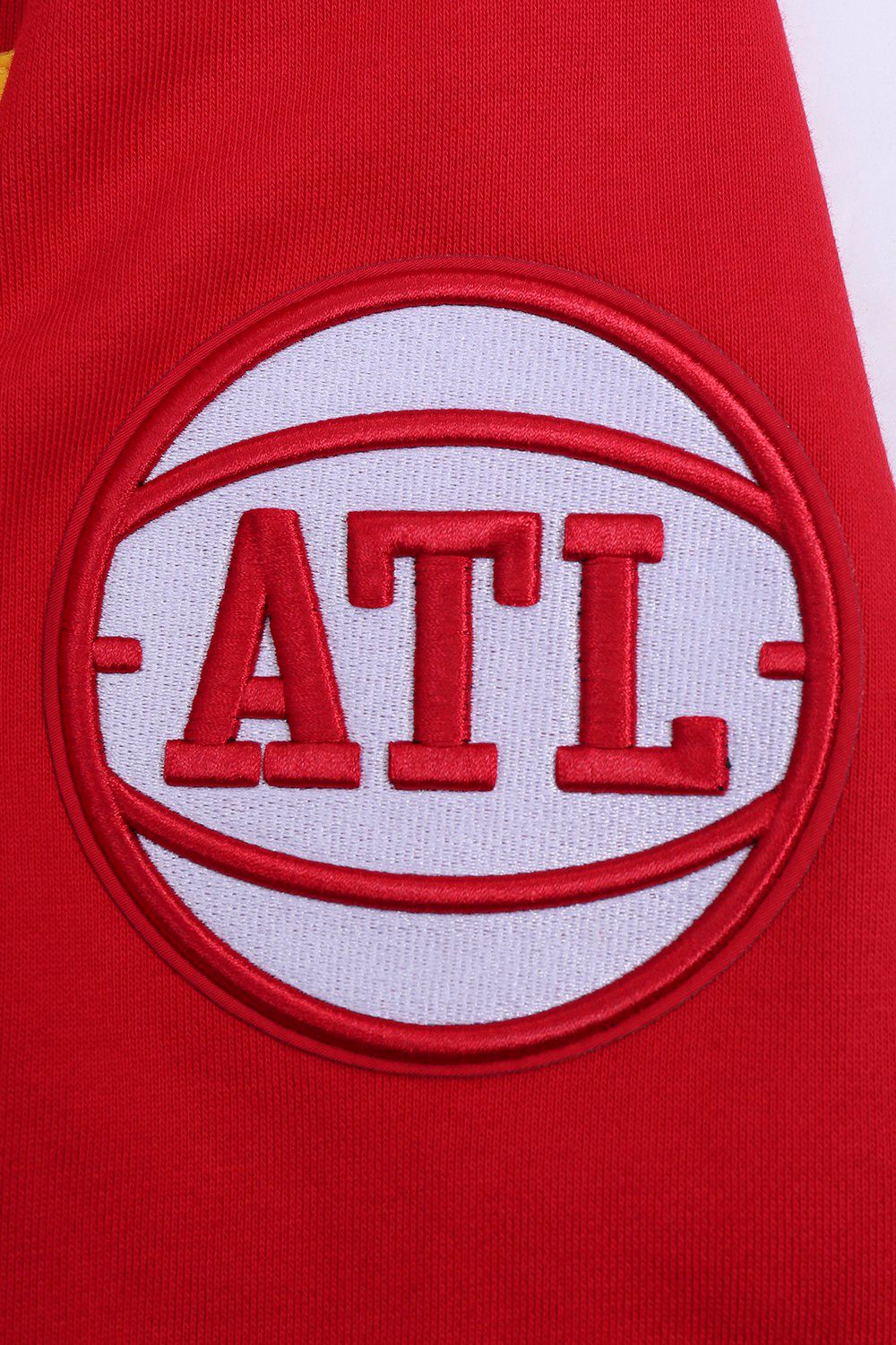 Pro Standard Men's Atlanta Hawks Red Old English Fleece Crewneck Sweatshirt product image