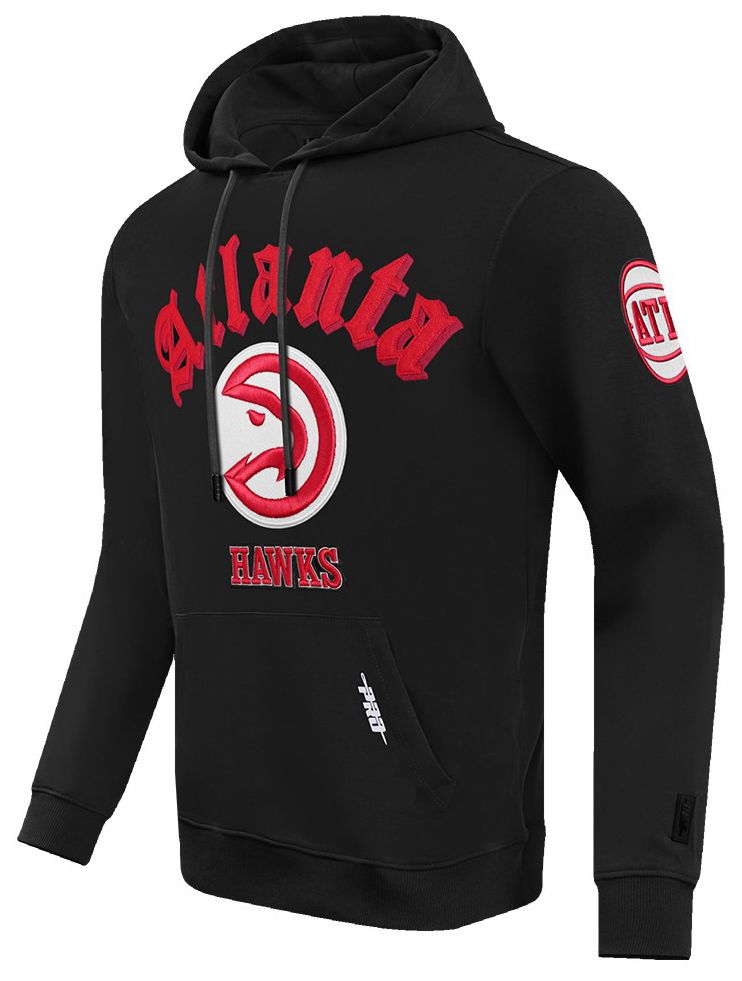 Pro Standard Men's Atlanta Hawks Black Old English Fleece Pullover Hoodie product image