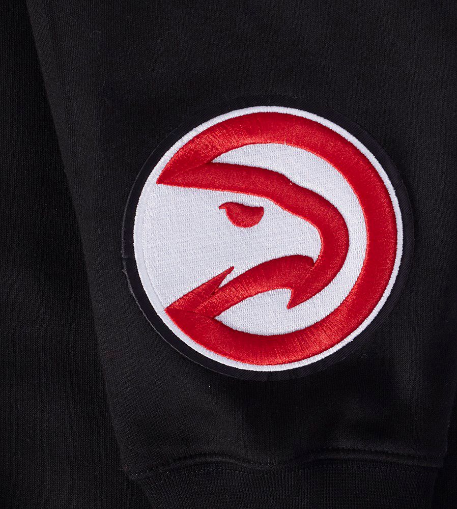 Pro Standard Men's Atlanta Hawks Black Wingspan Drop Shoulder Fleece Crewneck Sweatshirt product image