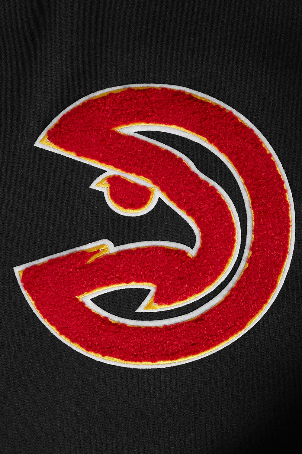 Pro Standard Men's Atlanta Hawks Black Classic Track Jacket product image