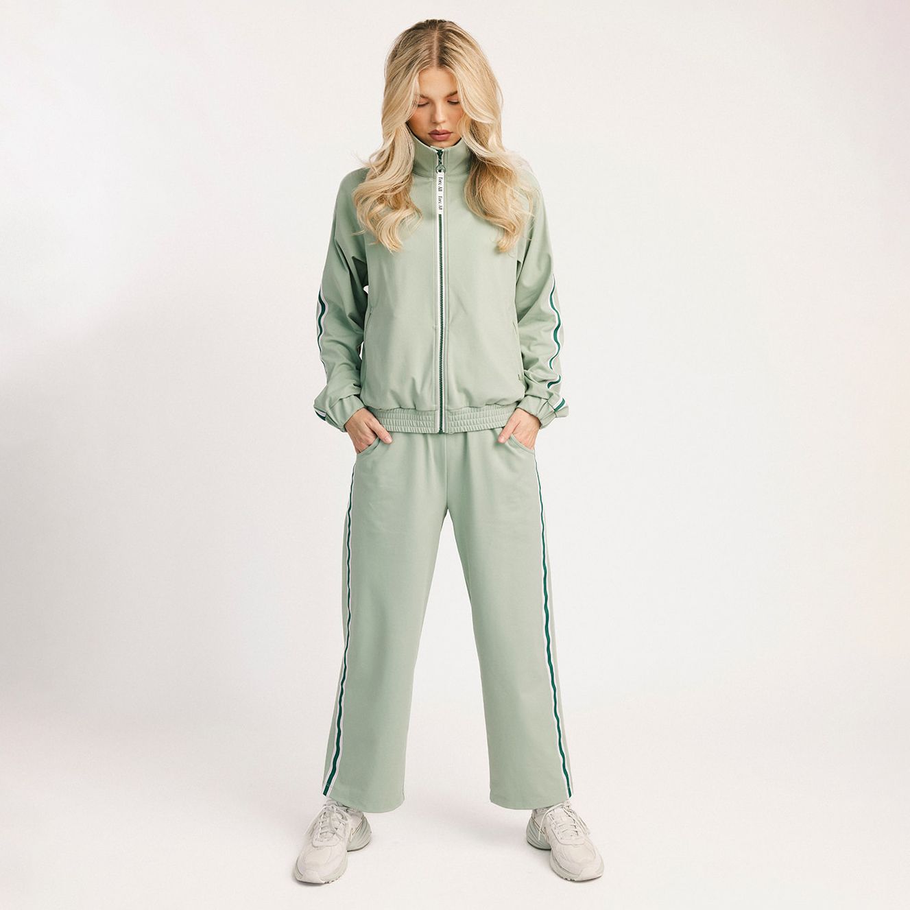 Fore All Women's Lyla Golf Jacket product image