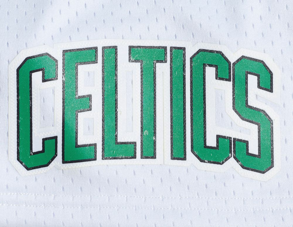 Pro Standard Men's Boston Celtics White Classic Mesh Shorts product image