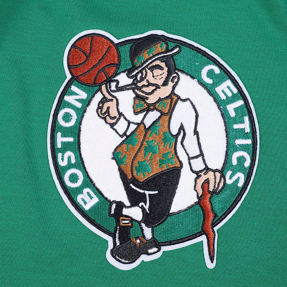 Pro Standard Men's Boston Celtics Green Classic Chenille Pullover Hoodie product image