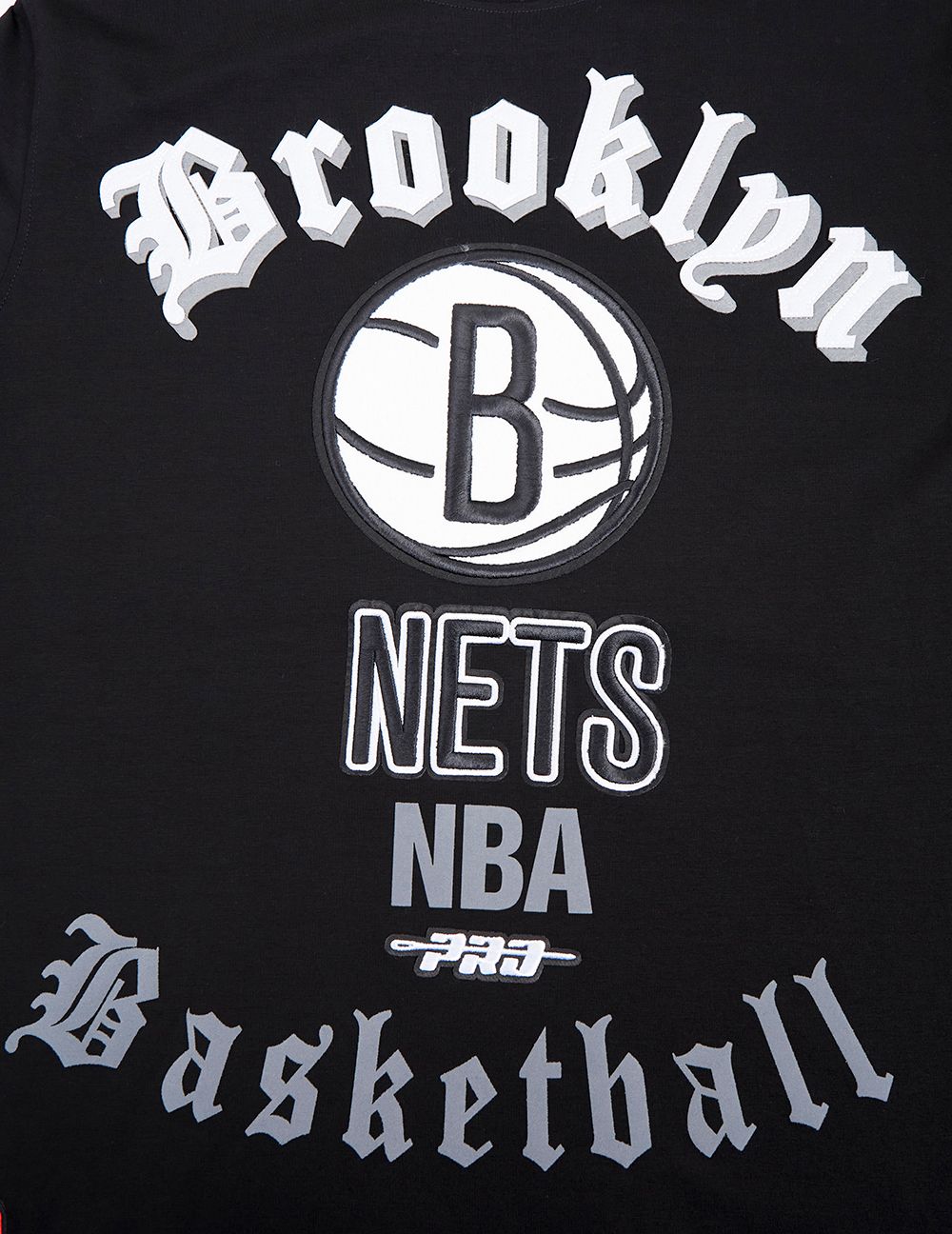 Pro Standard Men's Brooklyn Nets Black Old English T-Shirt product image