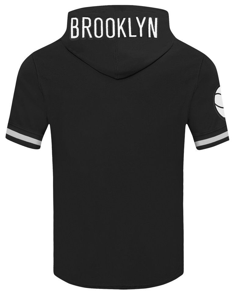Pro Standard Men's Brooklyn Nets Black Classic Chenille Short Sleeve Pullover Hoodie product image
