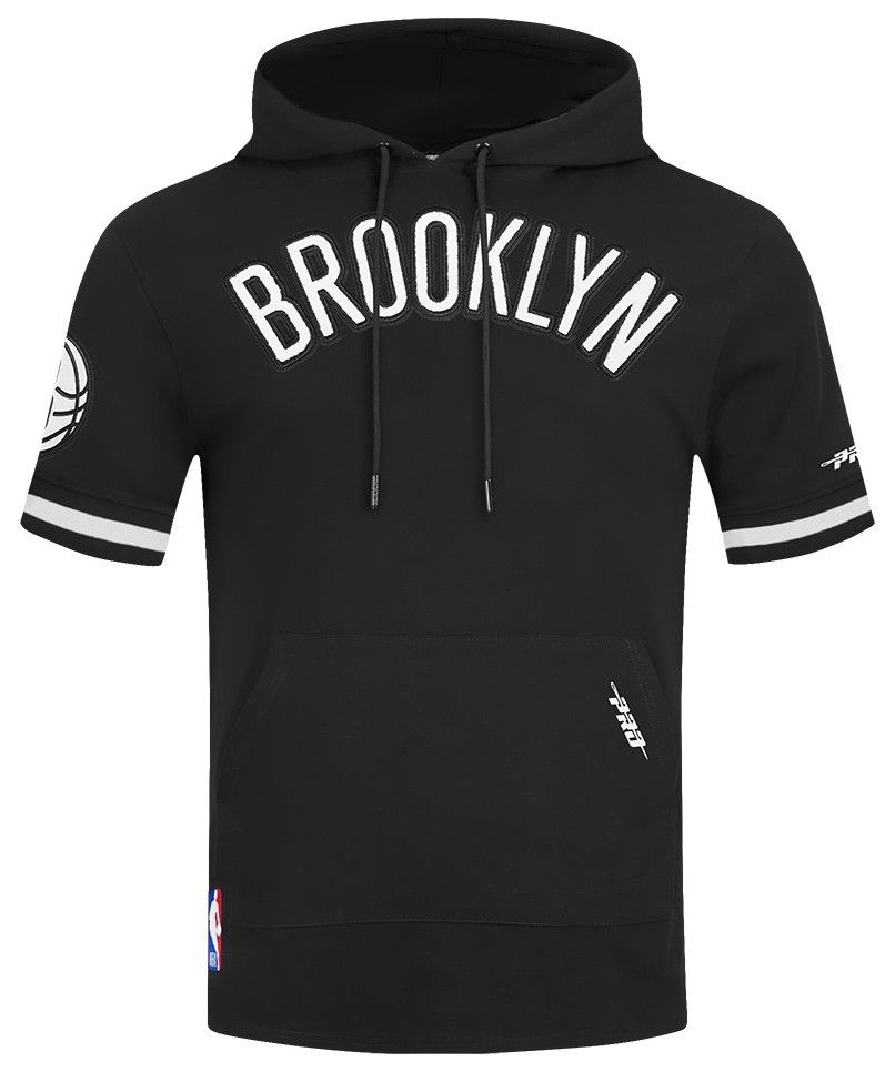 Pro Standard Men's Brooklyn Nets Black Classic Chenille Short Sleeve Pullover Hoodie product image