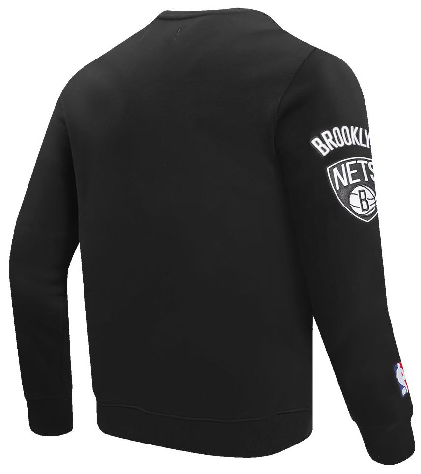 Pro Standard Men's Brooklyn Nets Black Old English Fleece Crewneck Sweatshirt product image