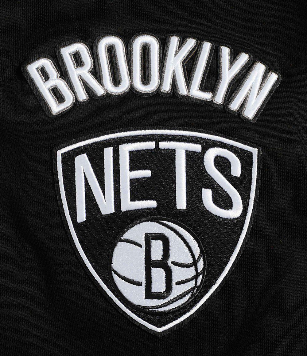 Pro Standard Men's Brooklyn Nets Black Old English Fleece Crewneck Sweatshirt product image