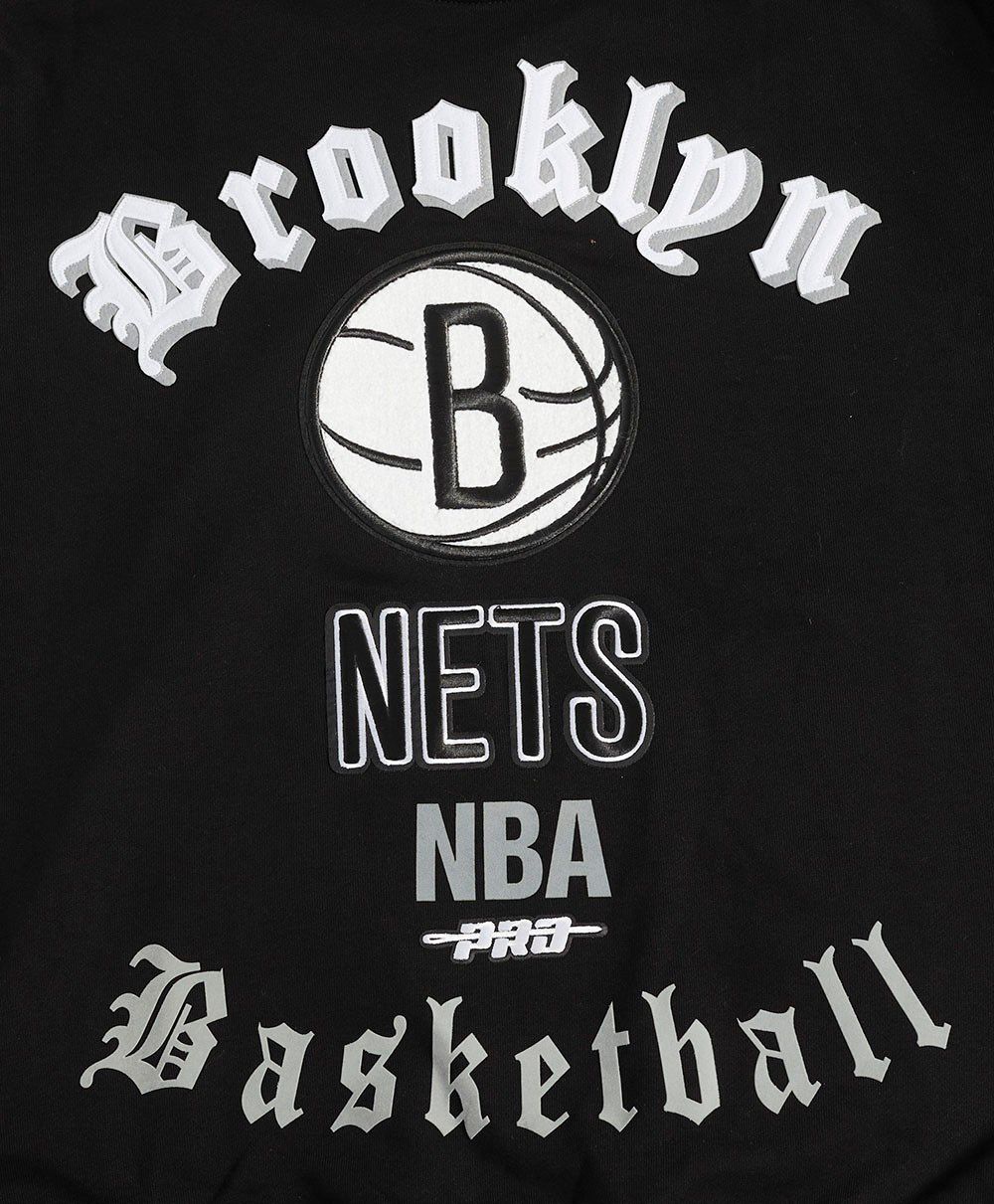 Pro Standard Men's Brooklyn Nets Black Old English Fleece Crewneck Sweatshirt product image