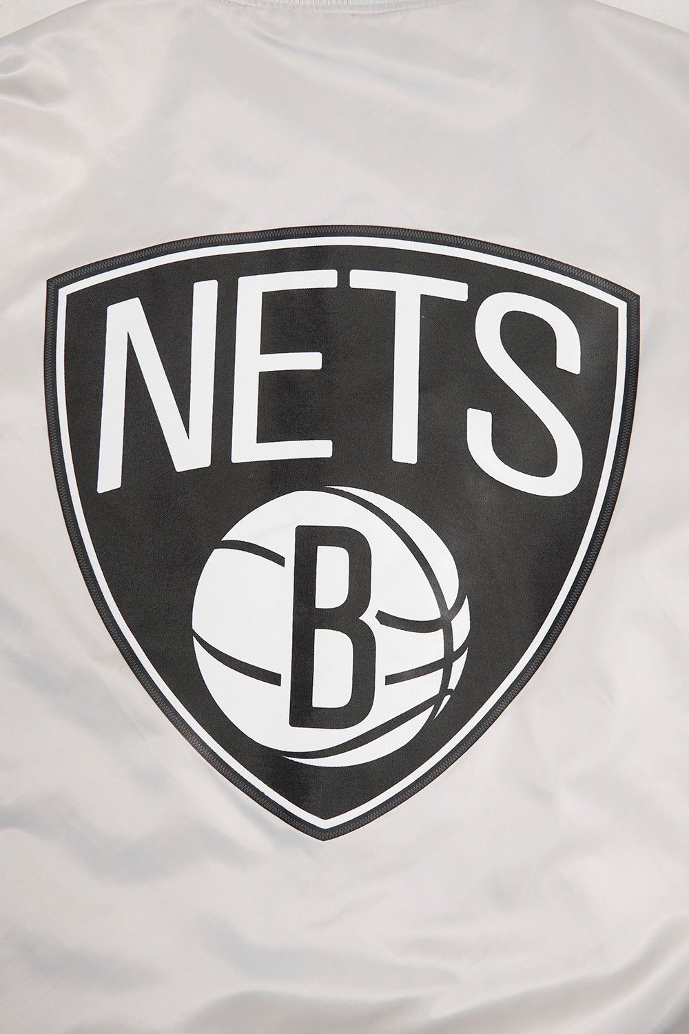 Pro Standard Men's Brooklyn Nets Silver Big Logo Satin Jacket product image