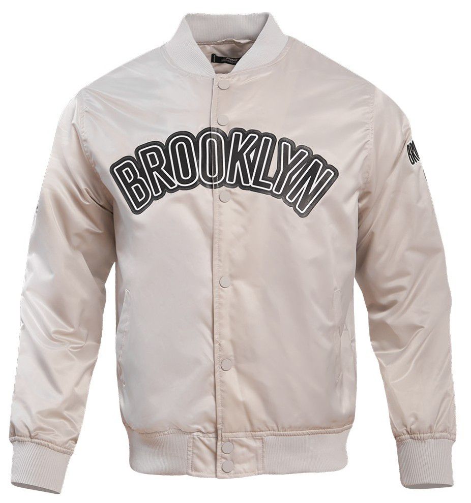 Pro Standard Men's Brooklyn Nets Silver Big Logo Satin Jacket product image