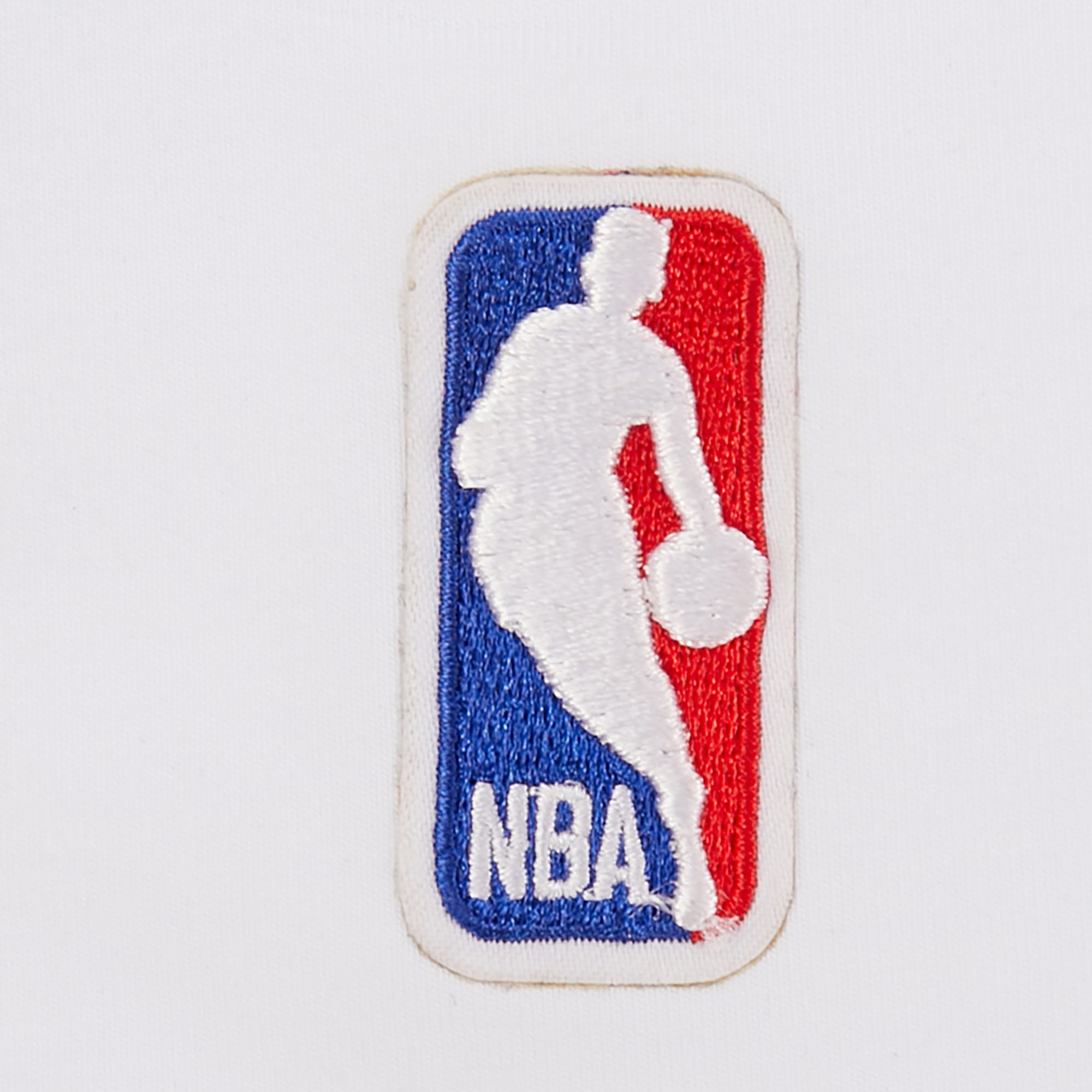 Pro Standard Women's Brooklyn Nets White Crest Emblem Boxy T-Shirt product image