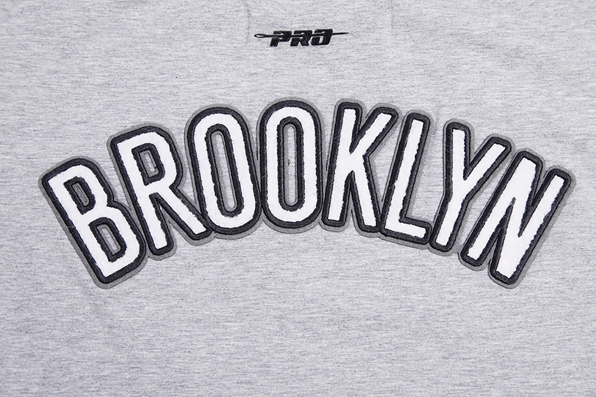 Pro Standard Women's Brooklyn Nets Grey Boxy T-Shirt product image