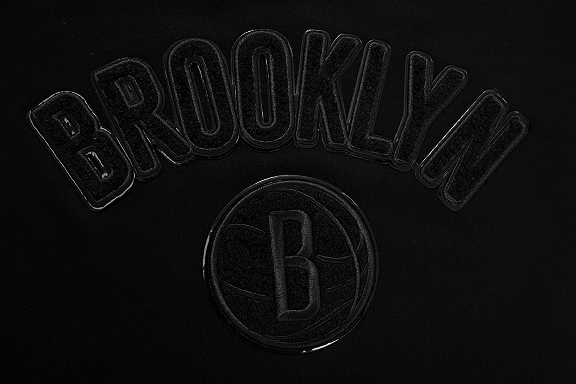 Pro Standard Women's Brooklyn Nets Black Fleece Crewneck Sweater product image