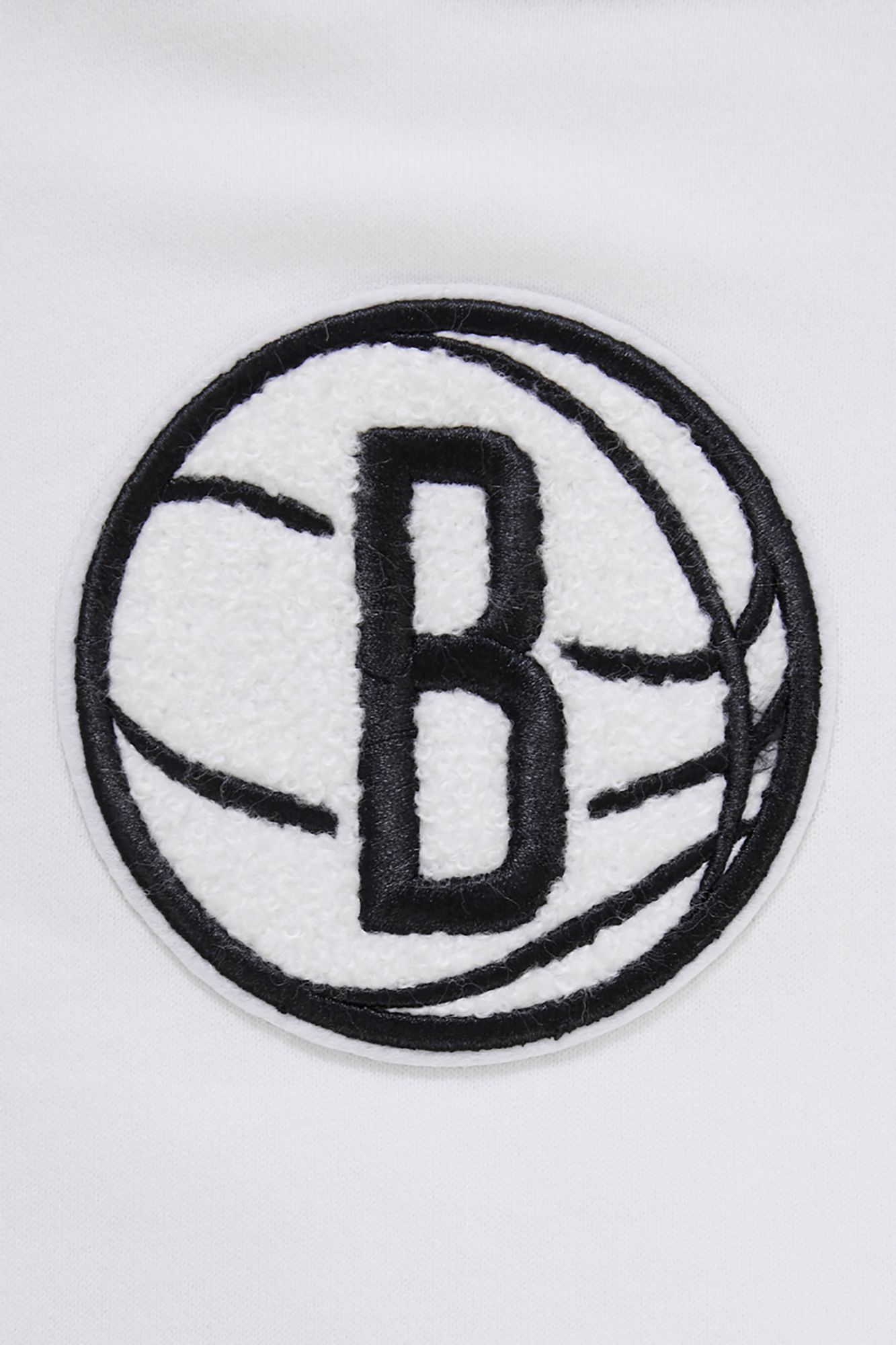 Pro Standard Women's Brooklyn Nets White Cropped Fleece Pullover Hoodie product image