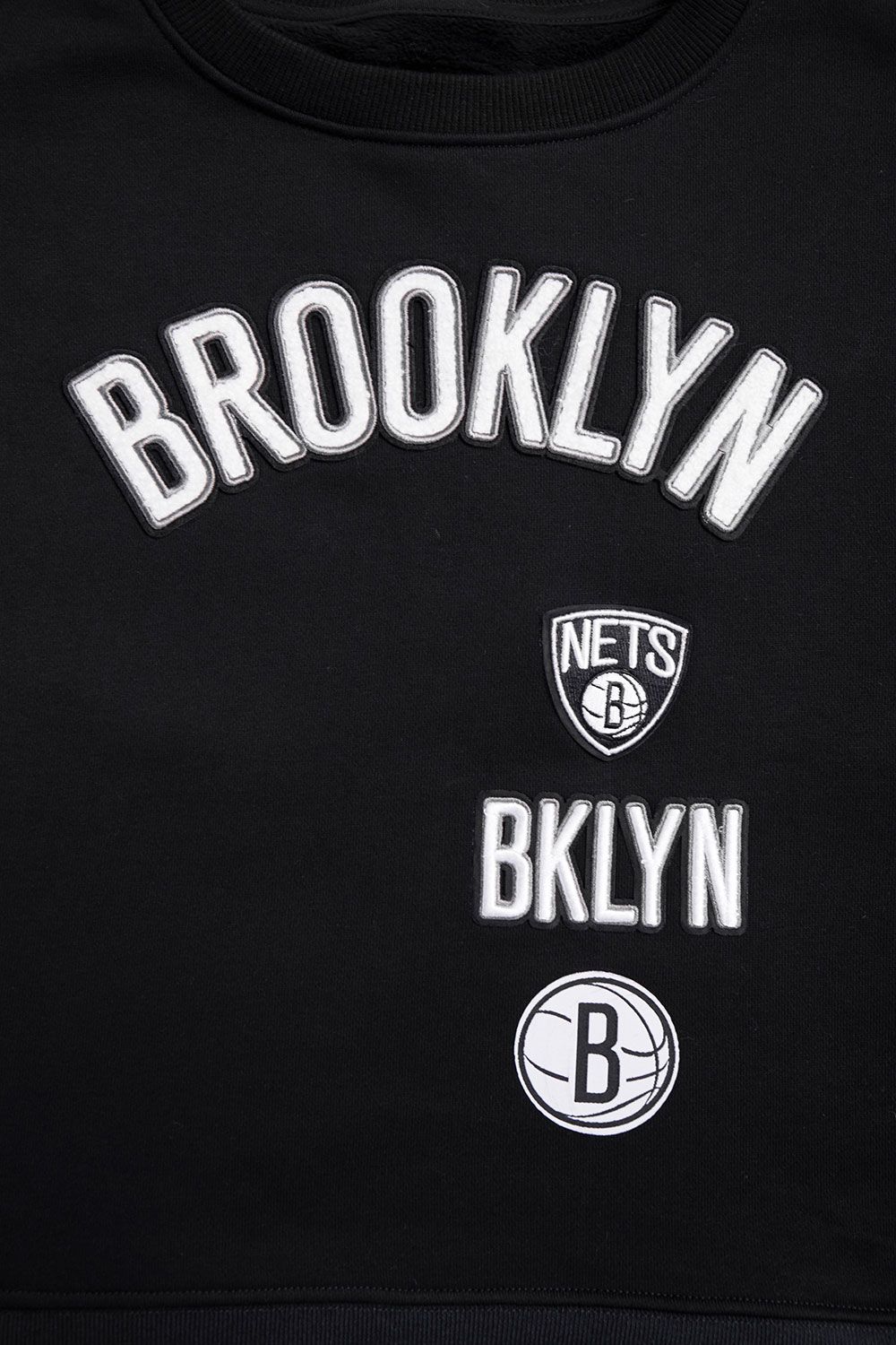 Pro Standard Women's Brooklyn Nets Ribbed Crewneck Sweatshirt product image
