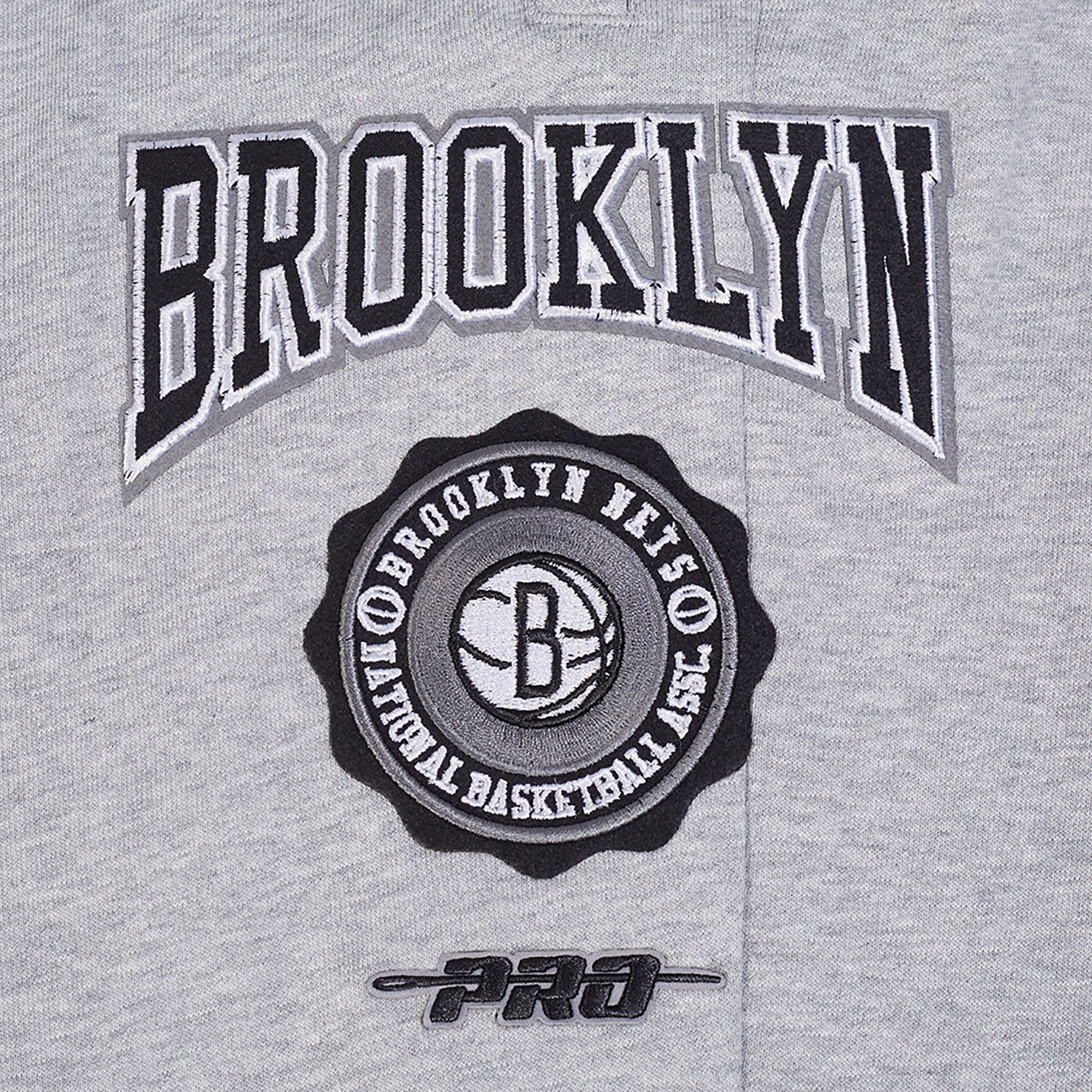 Pro Standard Women's Brooklyn Nets Grey Crest Emblem Sweatpants product image
